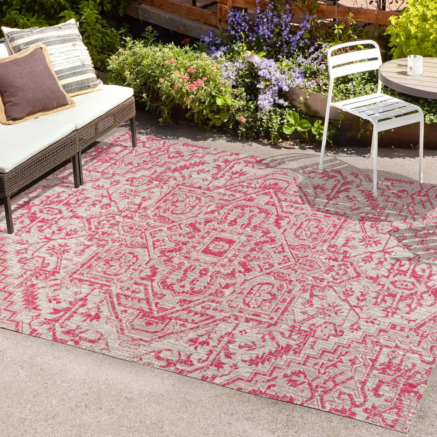 Estrella Bohemian Medallion Textured Weave Indoor/Outdoor Area Rug