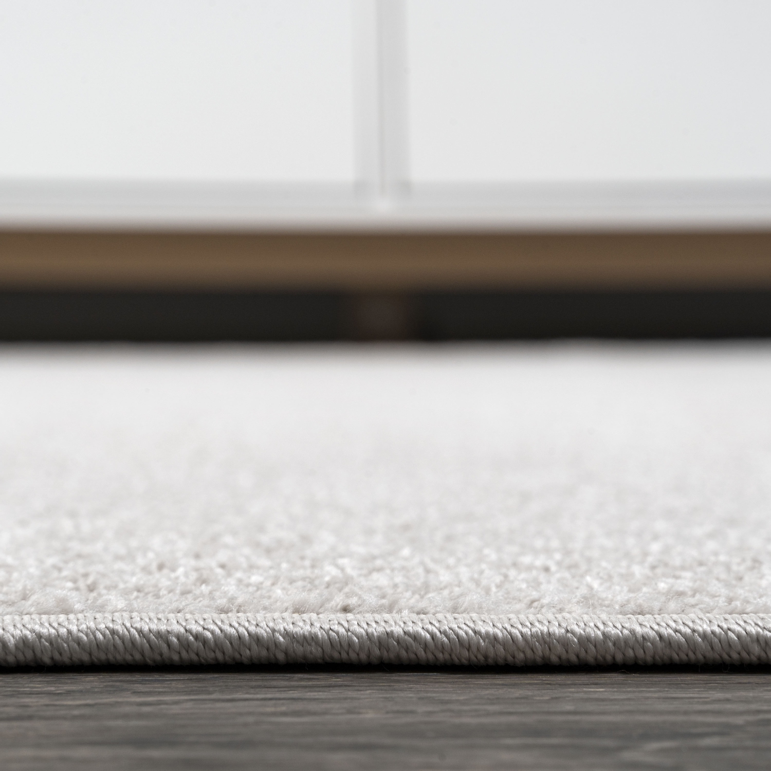 Carpette Haze unie à poil ras ivoire