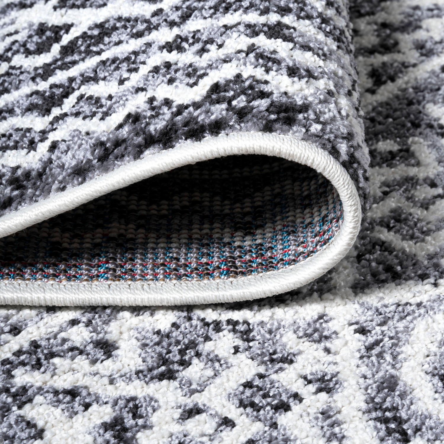 Tapis décoratif à motif géométrique marocain Iften vieilli