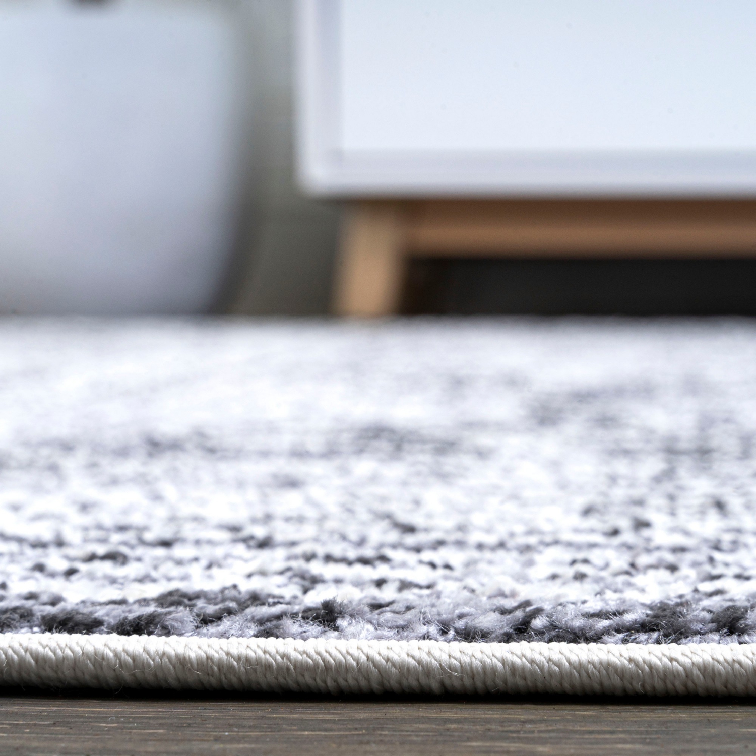 Tapis décoratif à motif géométrique marocain Iften vieilli