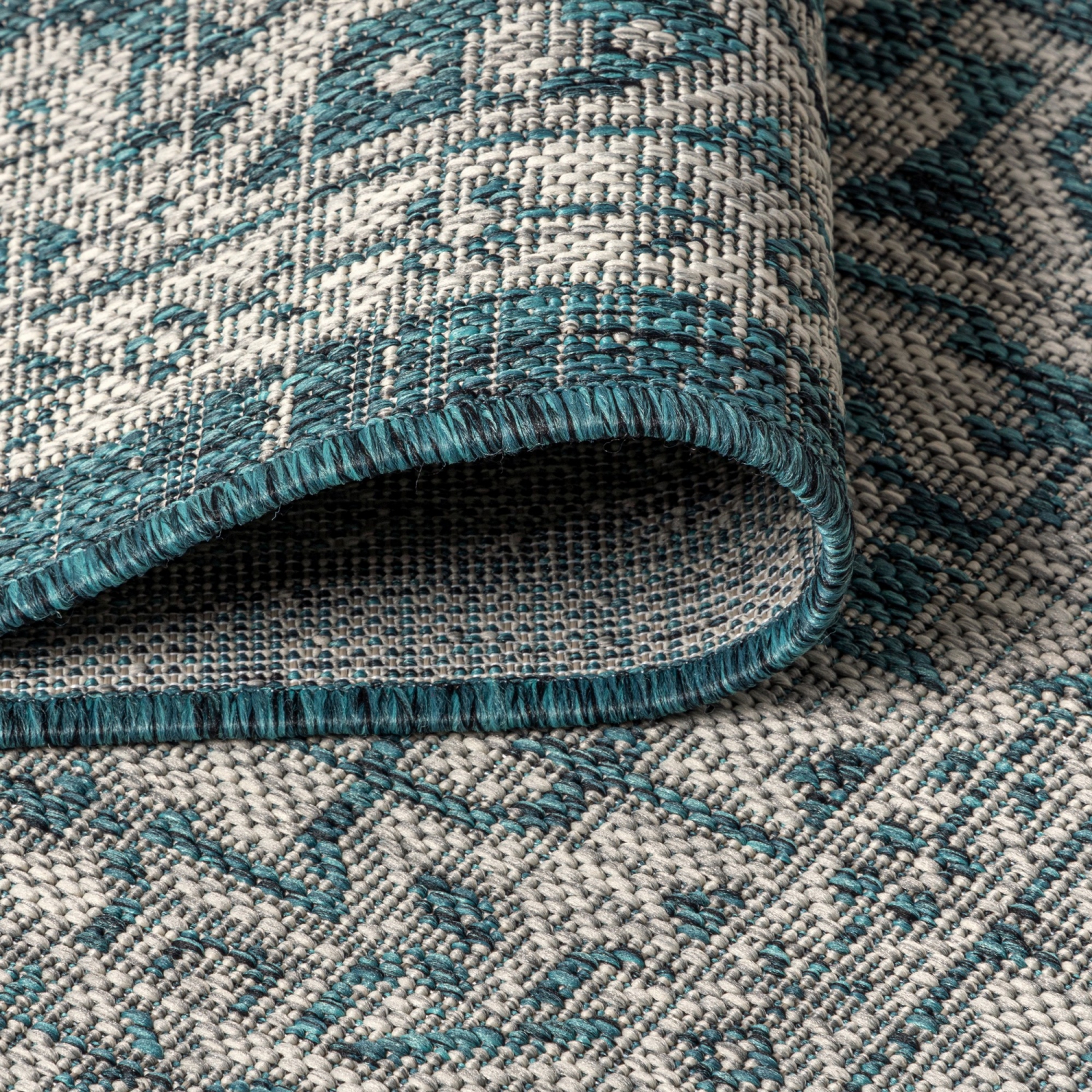 Tapis d'intérieur/d'extérieur Sinjuri à motif de médaillon texturé