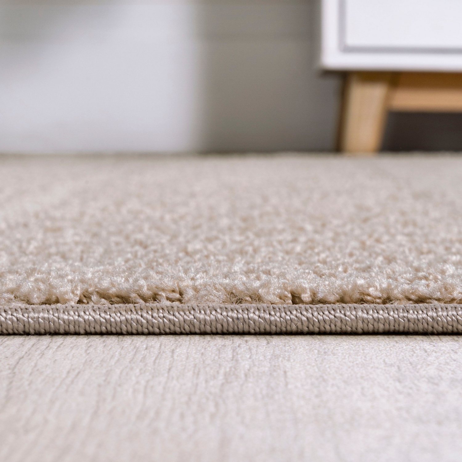 Tapis moderne Ormond, treillis géométrique haut-bas