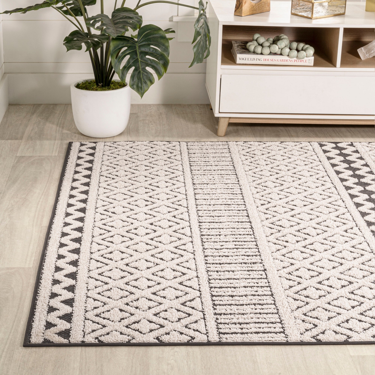 Ormond High-Low Modern Trellis Geometric Area Rug