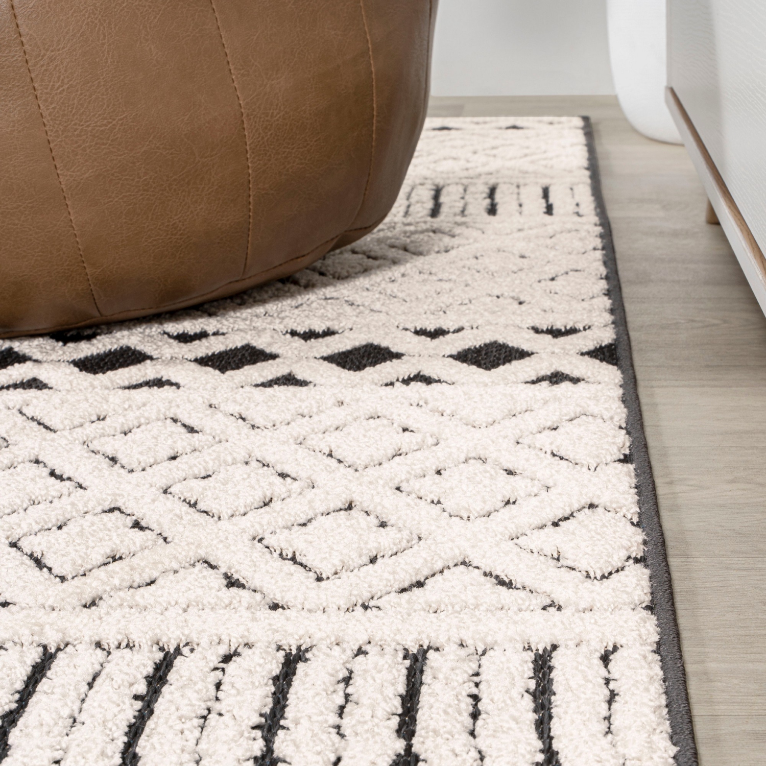 Ormond High-Low Modern Trellis Geometric Area Rug