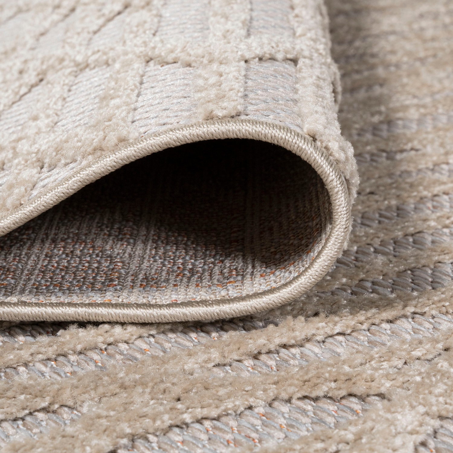 Tapis moderne pour intérieur/extérieur Ararat, diamant marocain à poils longs et doux