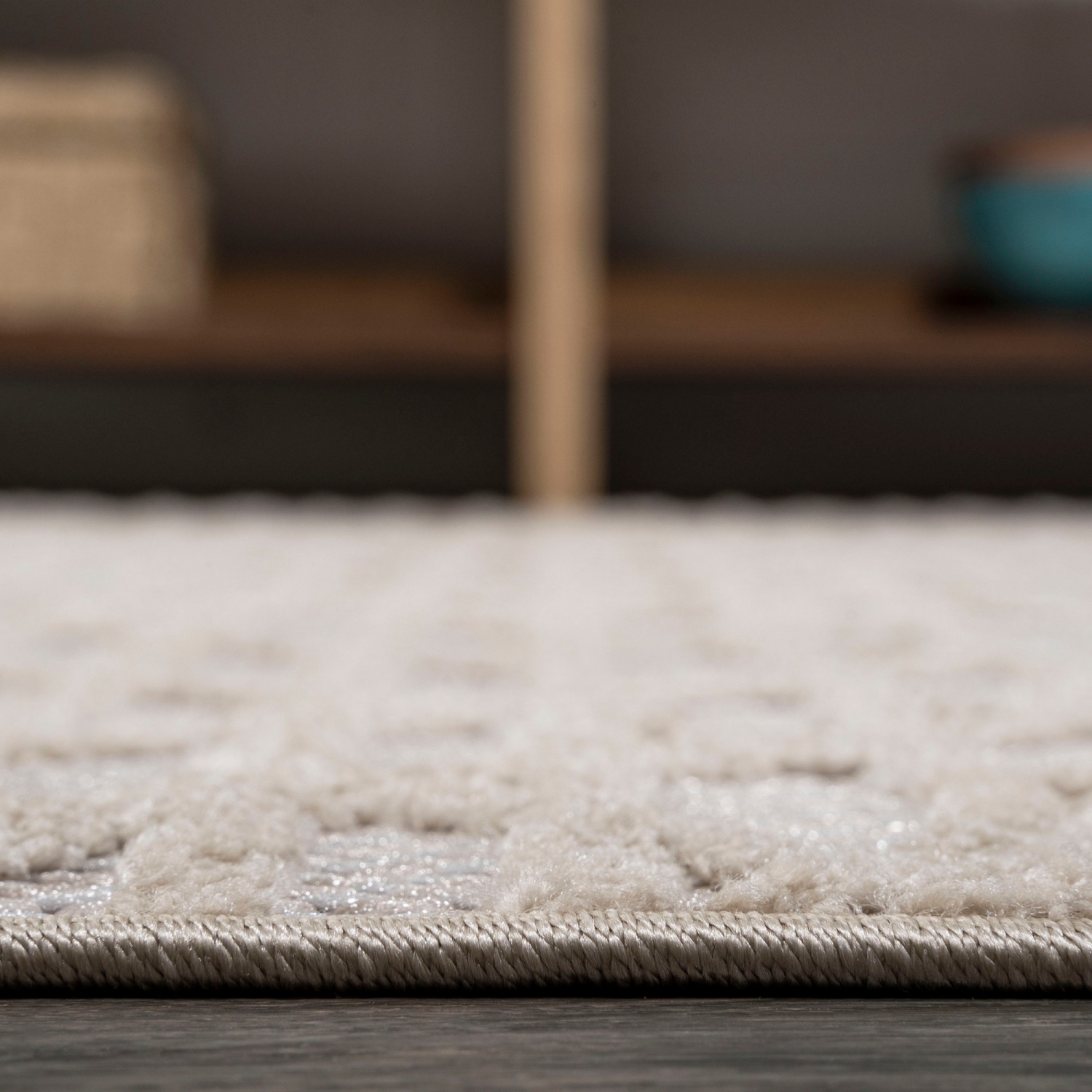 Tapis moderne pour intérieur/extérieur Ararat, diamant marocain à poils longs et doux