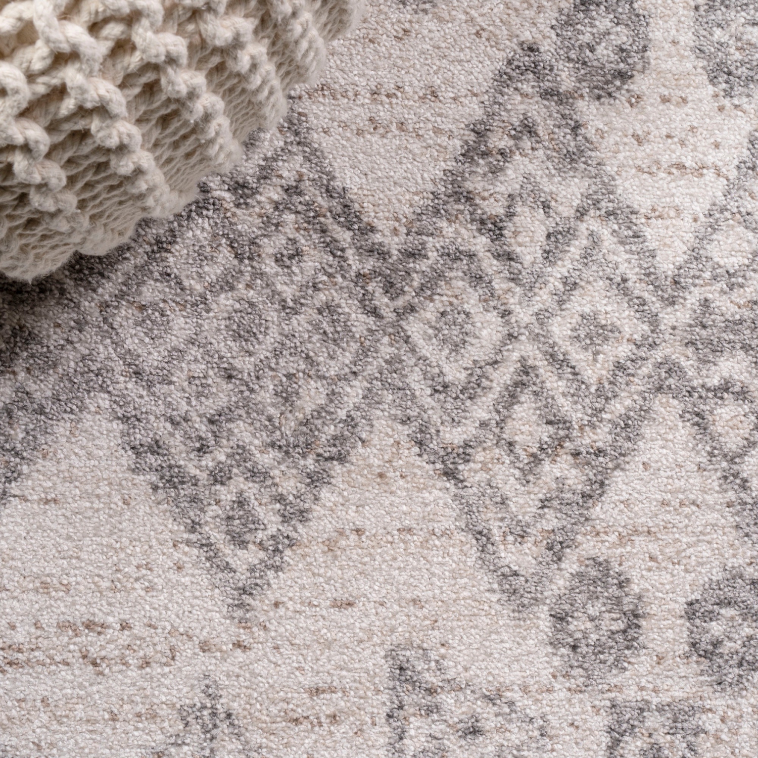 Idris Tribal Diamond Geometric Area Rug