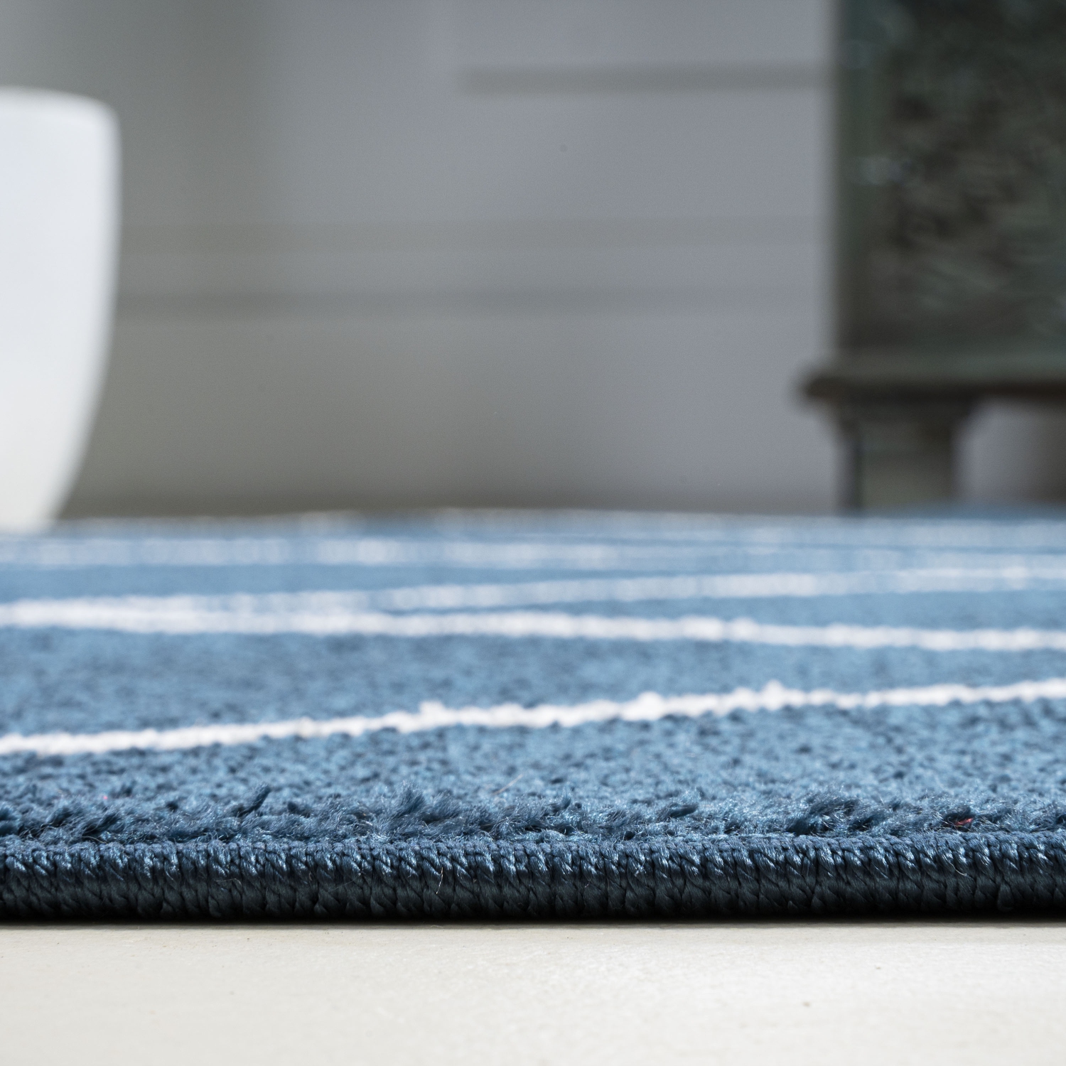 Cole Minimalist Diamond Trellis Area Rug