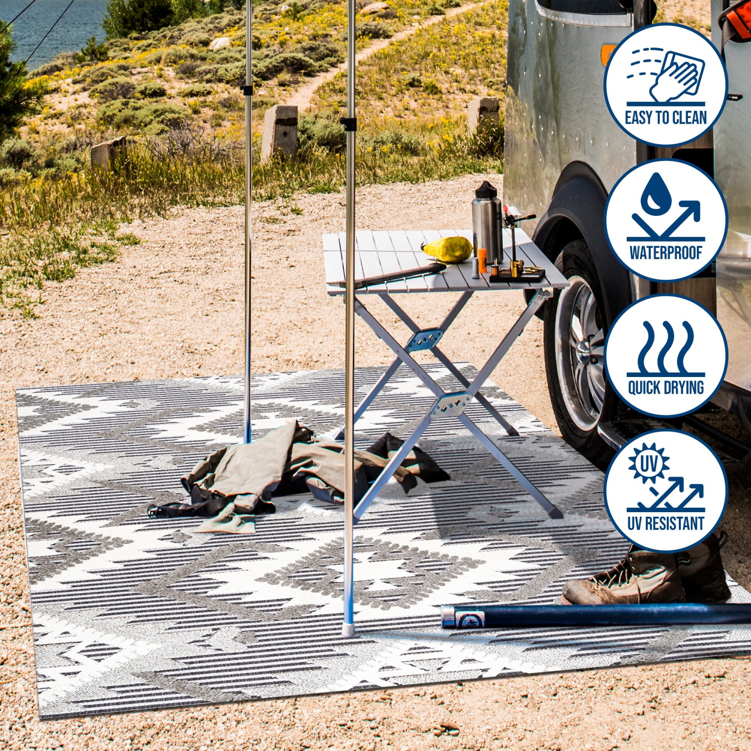 Tapis Sumak à motif de velours neutre et haut et bas, motif de losanges