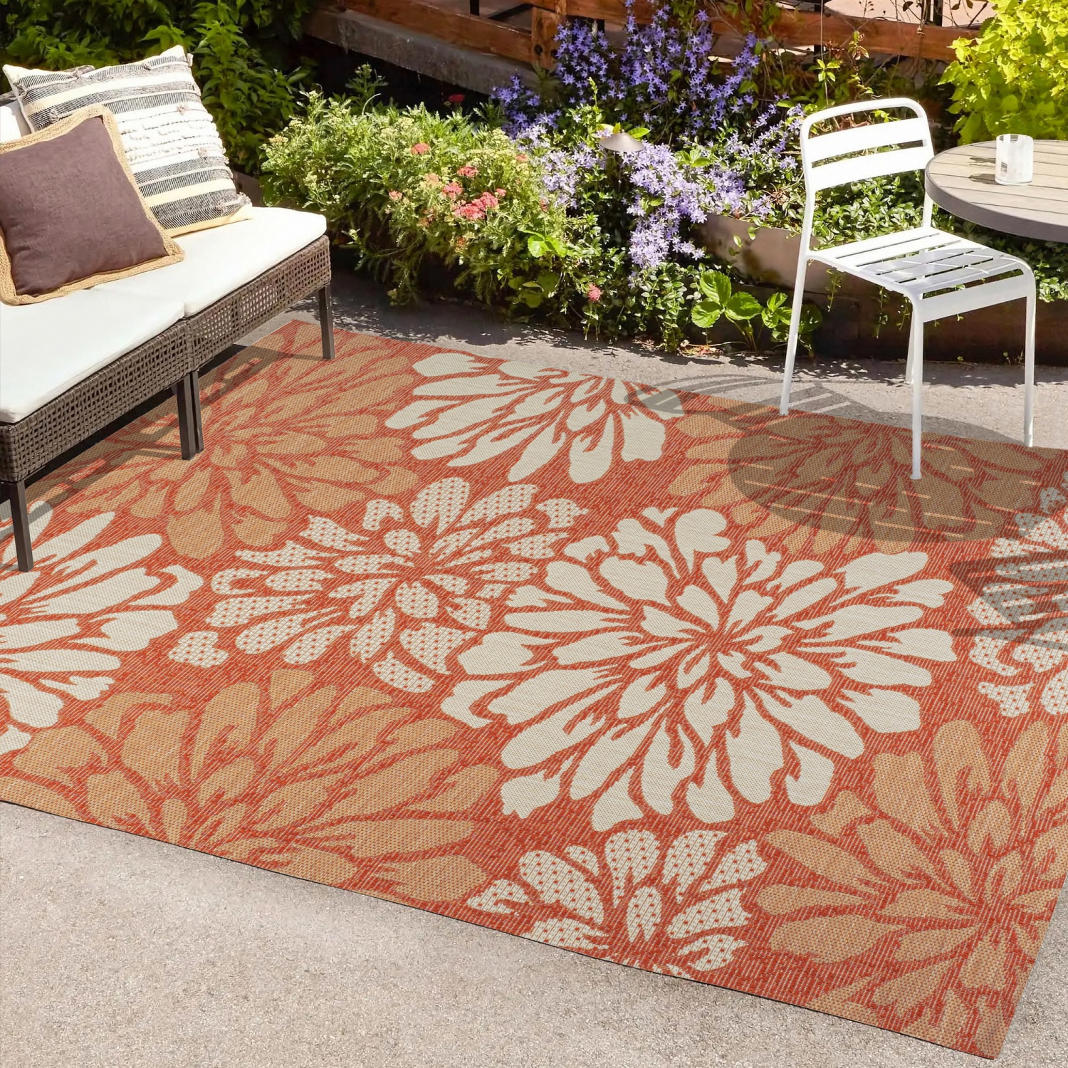 Tapis moderne tissé texturé à motif floral pour l'intérieur et l'extérieur Zinnia