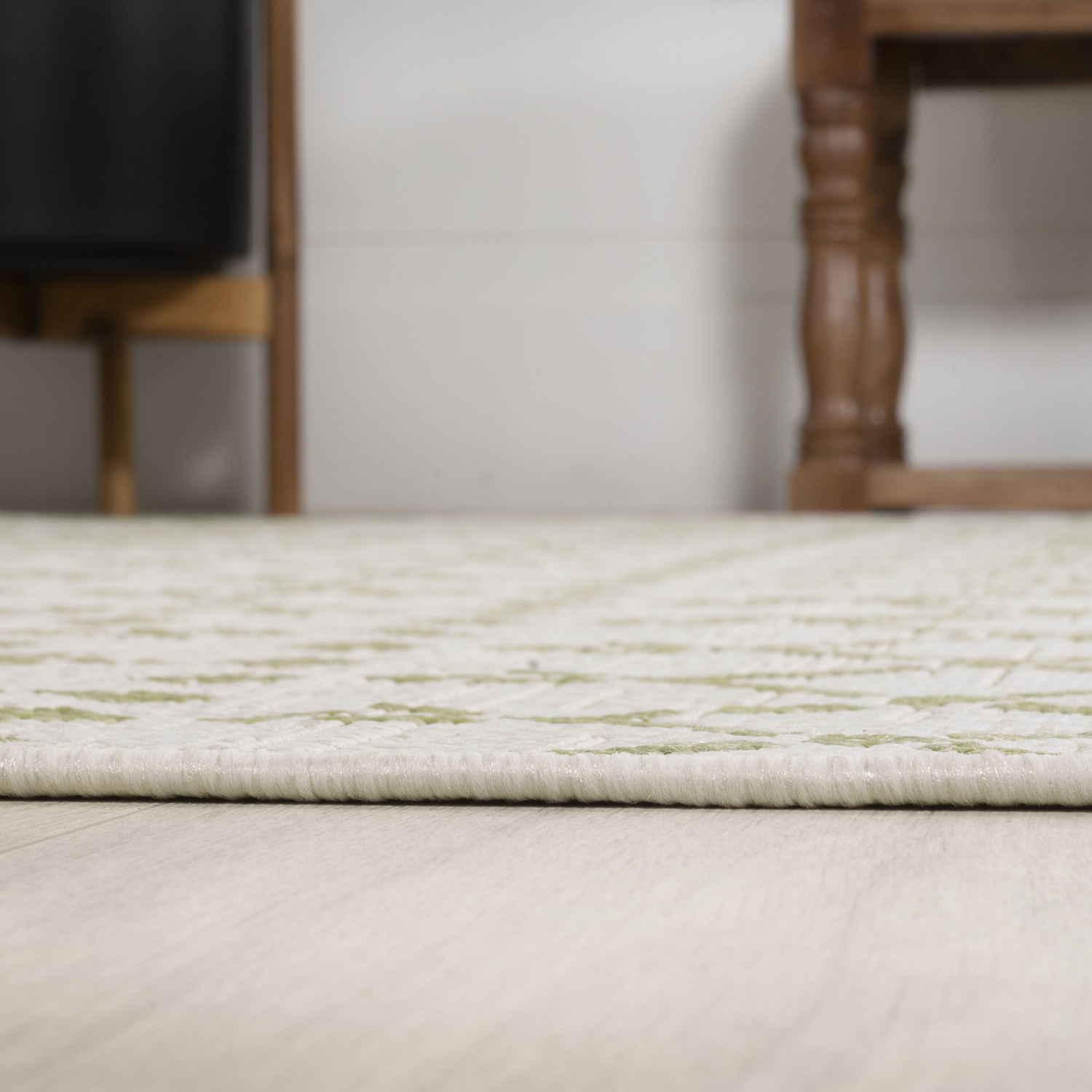 Tapis carré intérieur/extérieur à motif géométrique tressé marocain Ourika