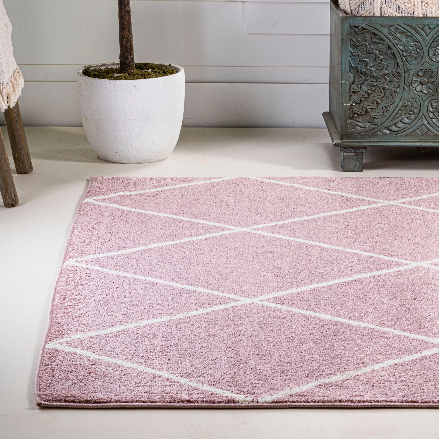 Cole Minimalist Diamond Trellis Area Rug