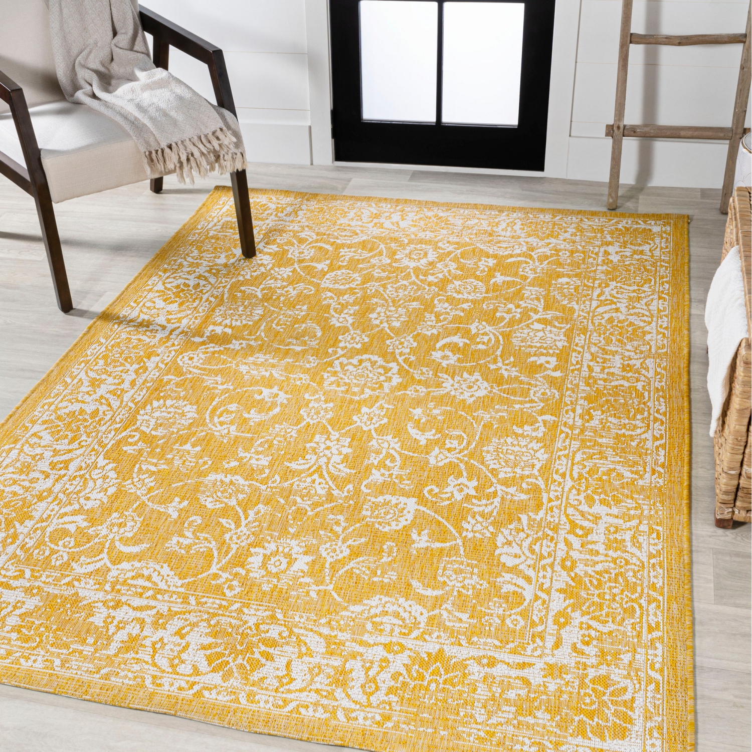 Tela Bohemian Textured Weave Floral Indoor/Outdoor Area Rug