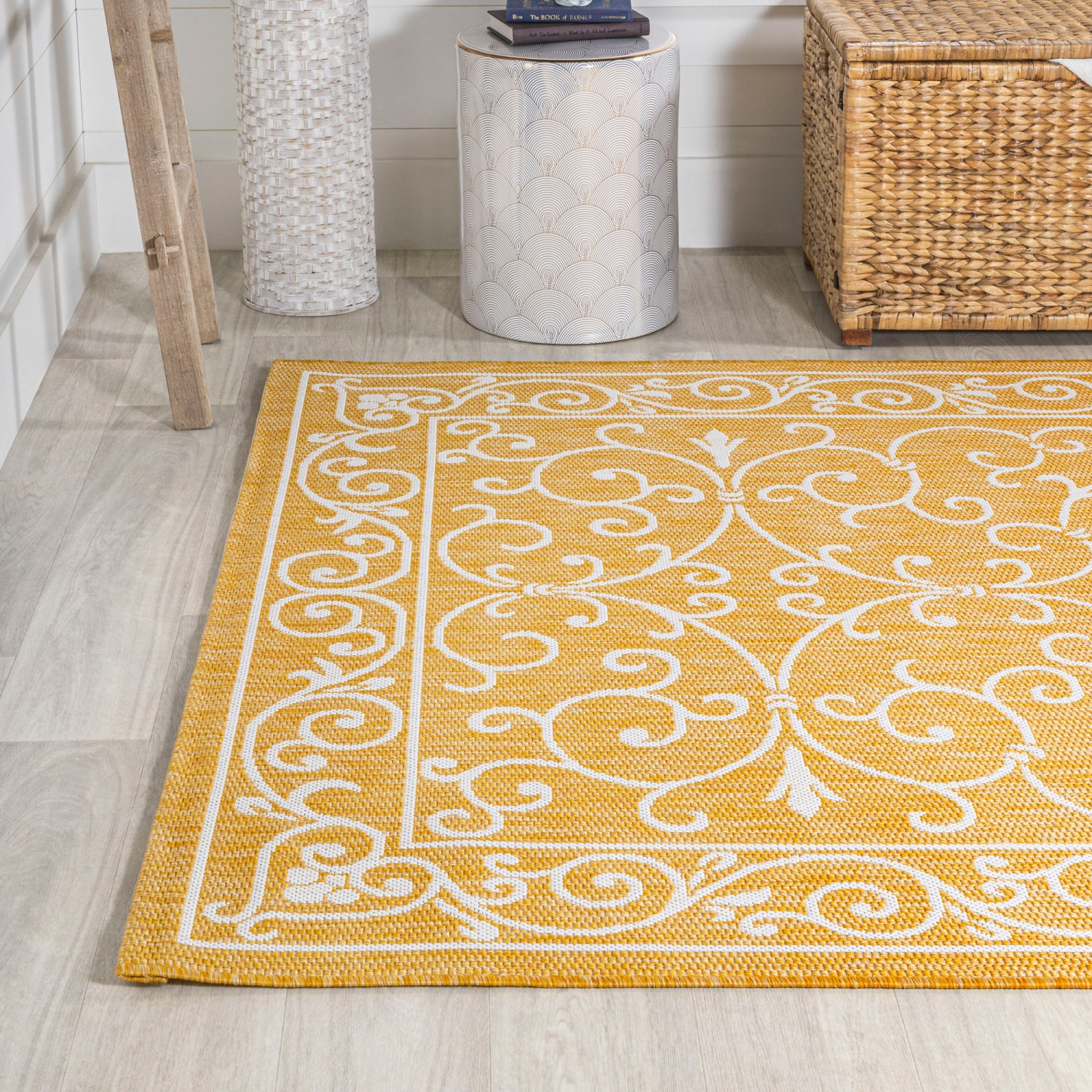 Charleston Vintage Filigree Textured Weave Indoor/Outdoor Area Rug