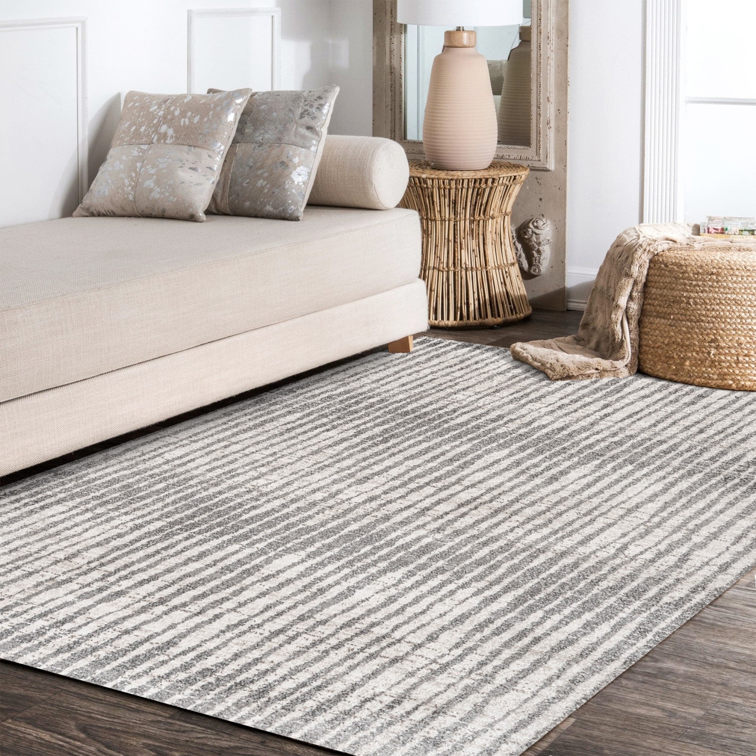 Tapis moderne à rayures audacieuses Skoura