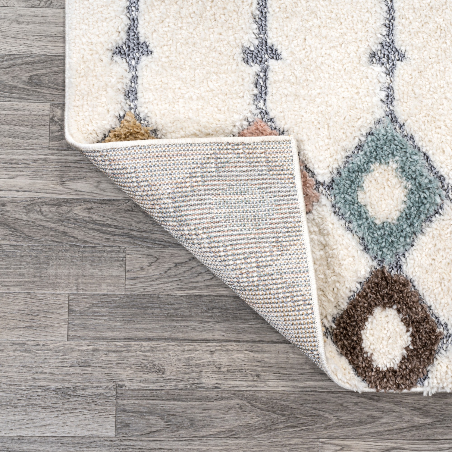 Carpette en peluche sculptée treillis marocain Pia