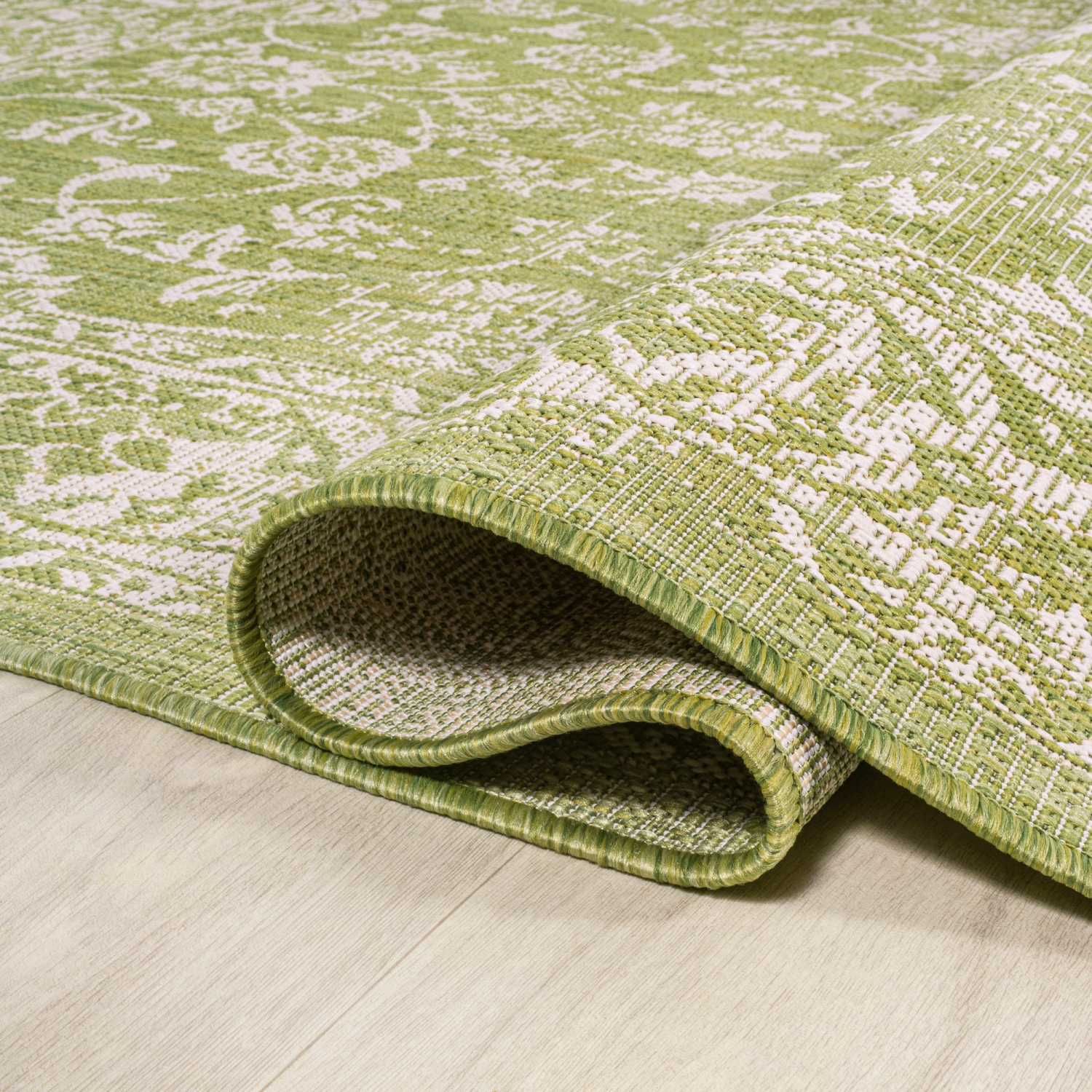 Tapis intérieur/extérieur en tissu tressé texturé style bohémien de Tela