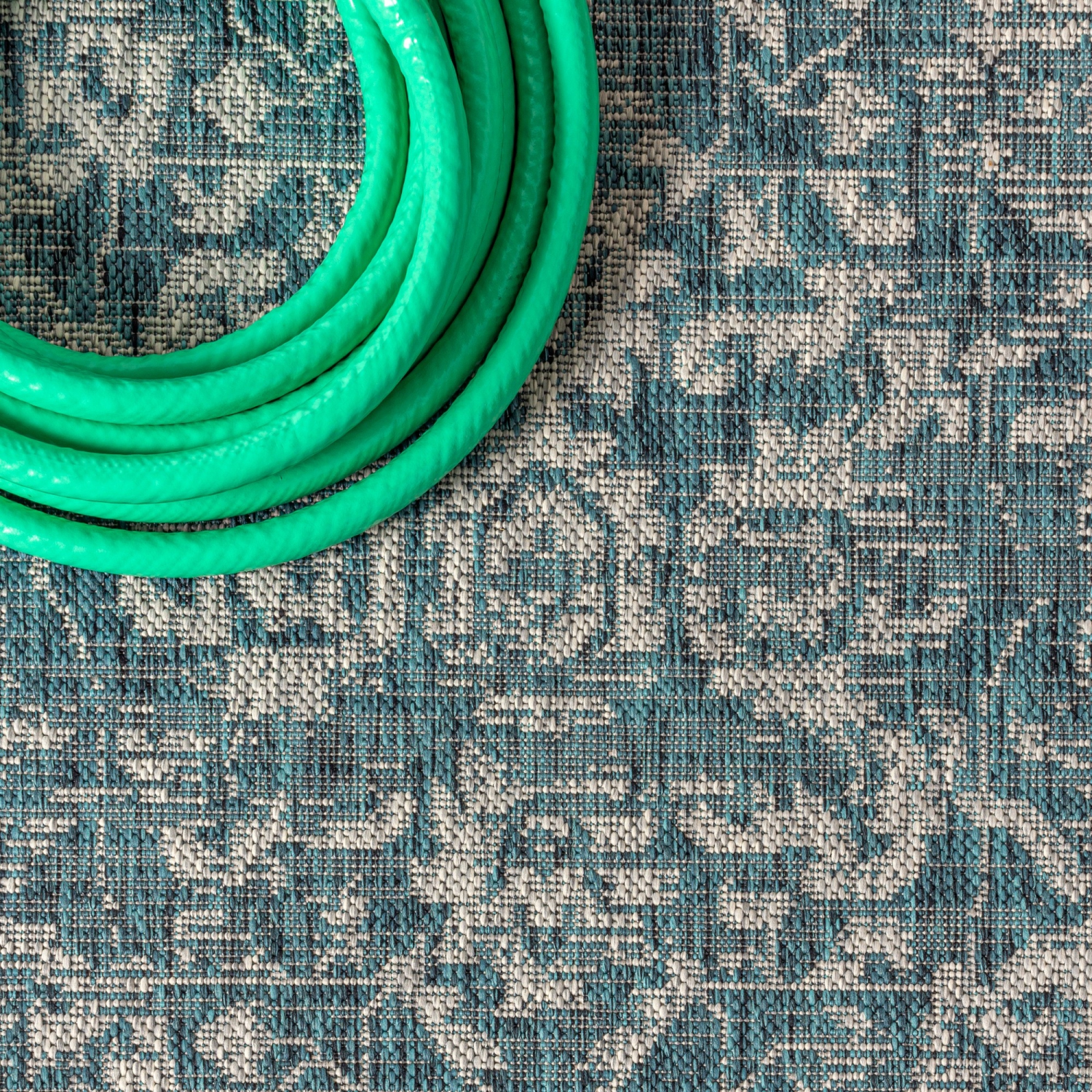 Tapis d'intérieur/d'extérieur à motif de médaillon Malte Bohemian texturé