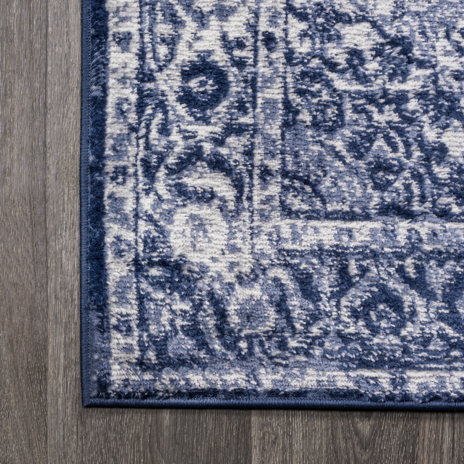 Kelly Rosalia Cottage Medallion Area Rug