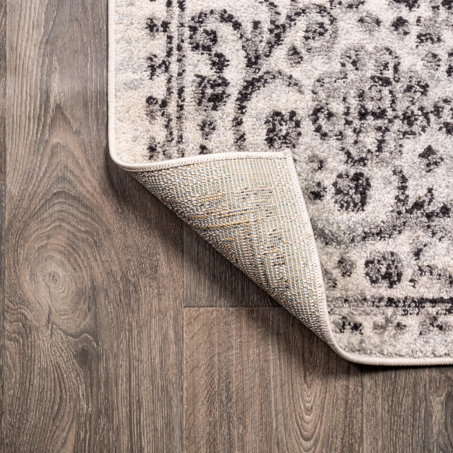 Minori Filigree Medallion Area Rug