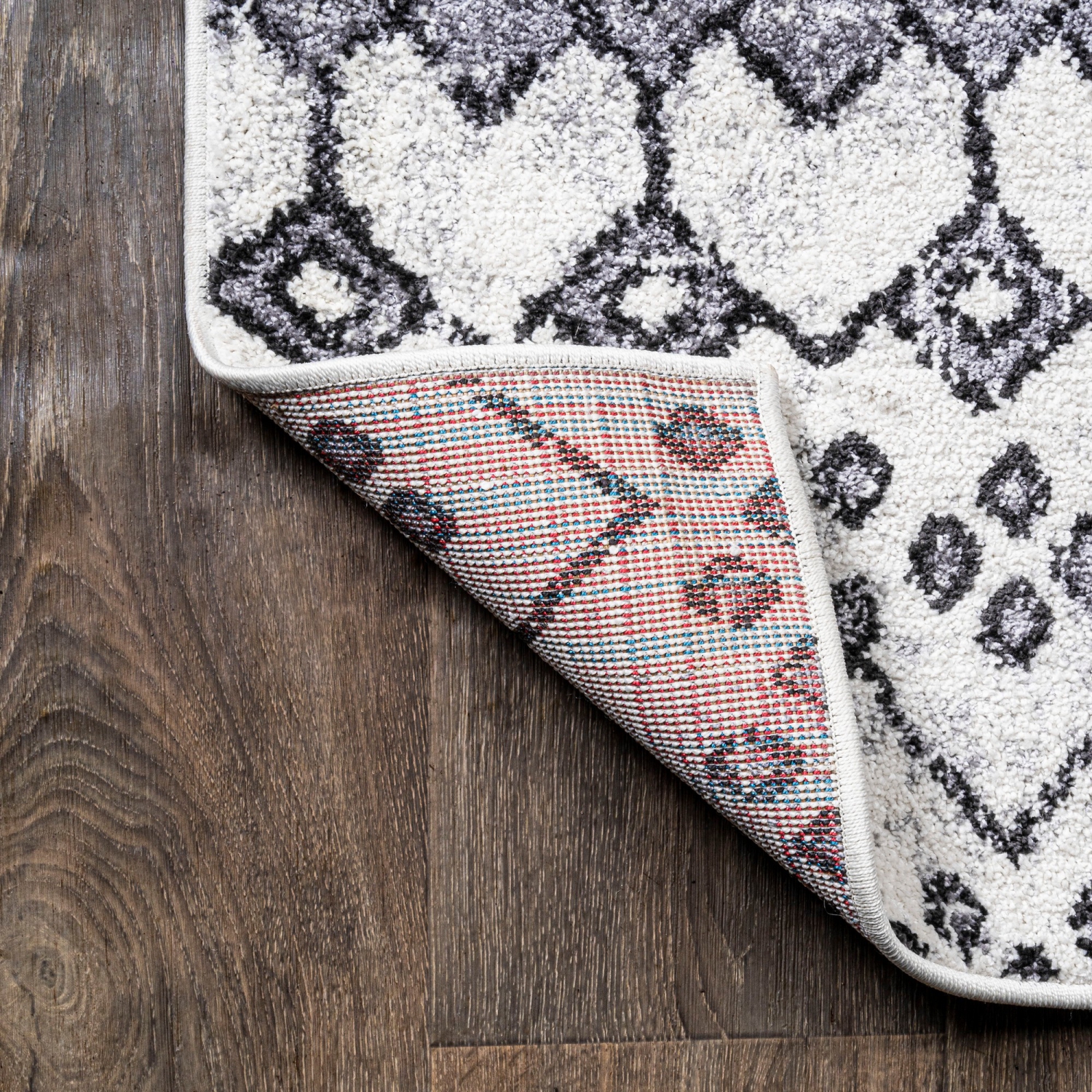 tapis décoratif à motif géométrique marocain Azmar