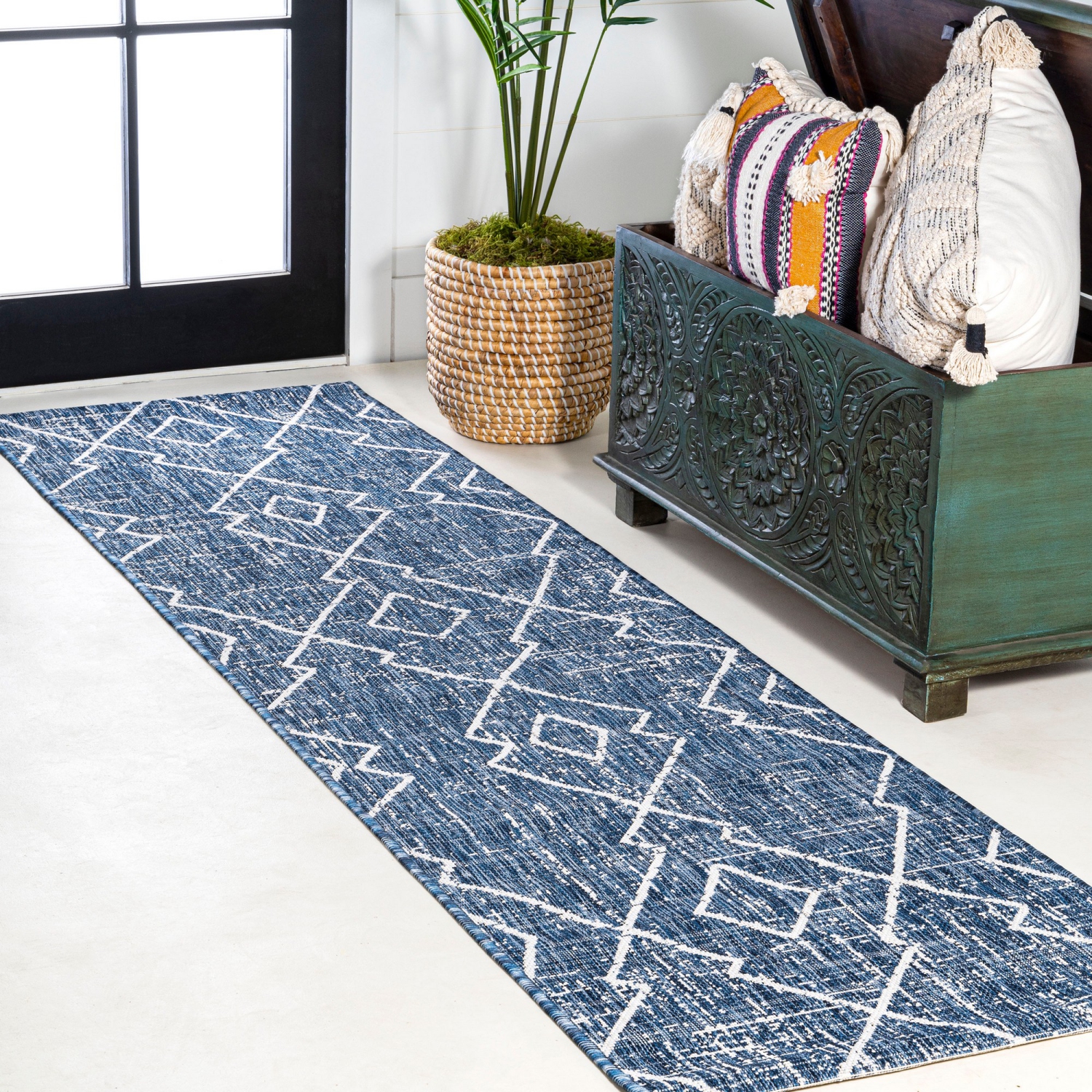 Carwa Tribal Diamond Trellis Indoor/Outdoor Area Rug