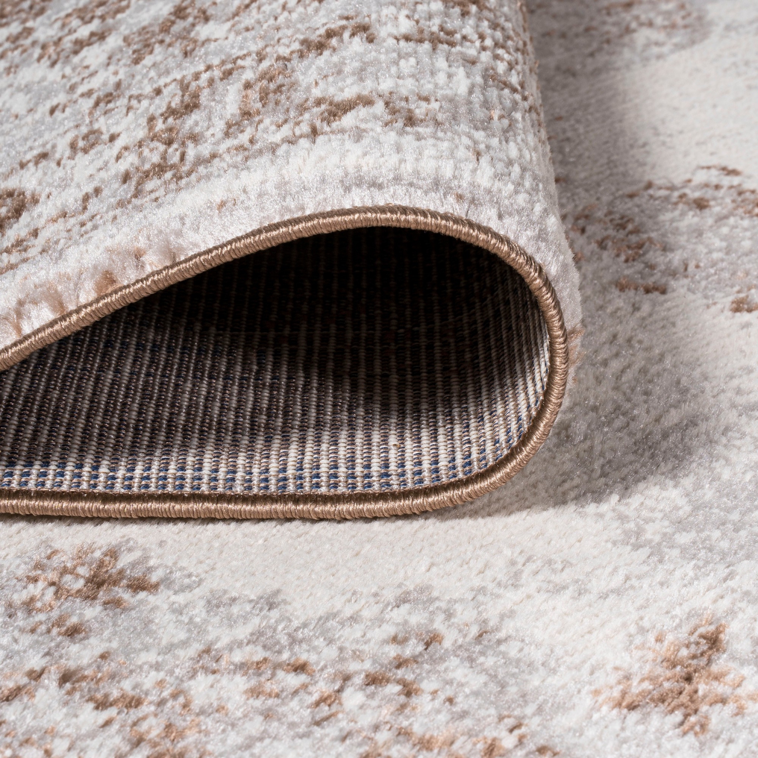 Perfect Rosalia Cottage Medallion Area Rug