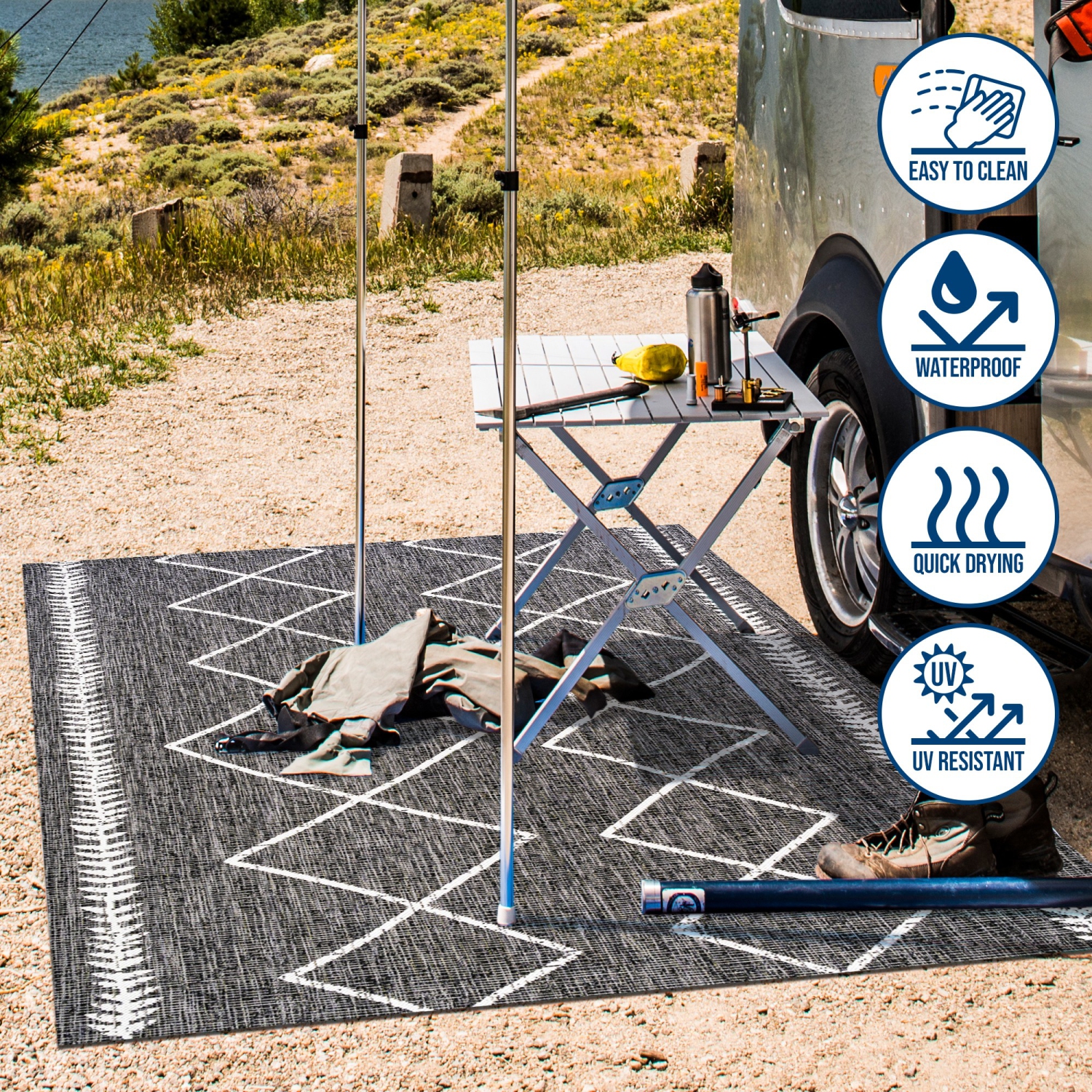 Tapis d'intérieur/d'extérieur Derya à motif de treillis tribal Diamond