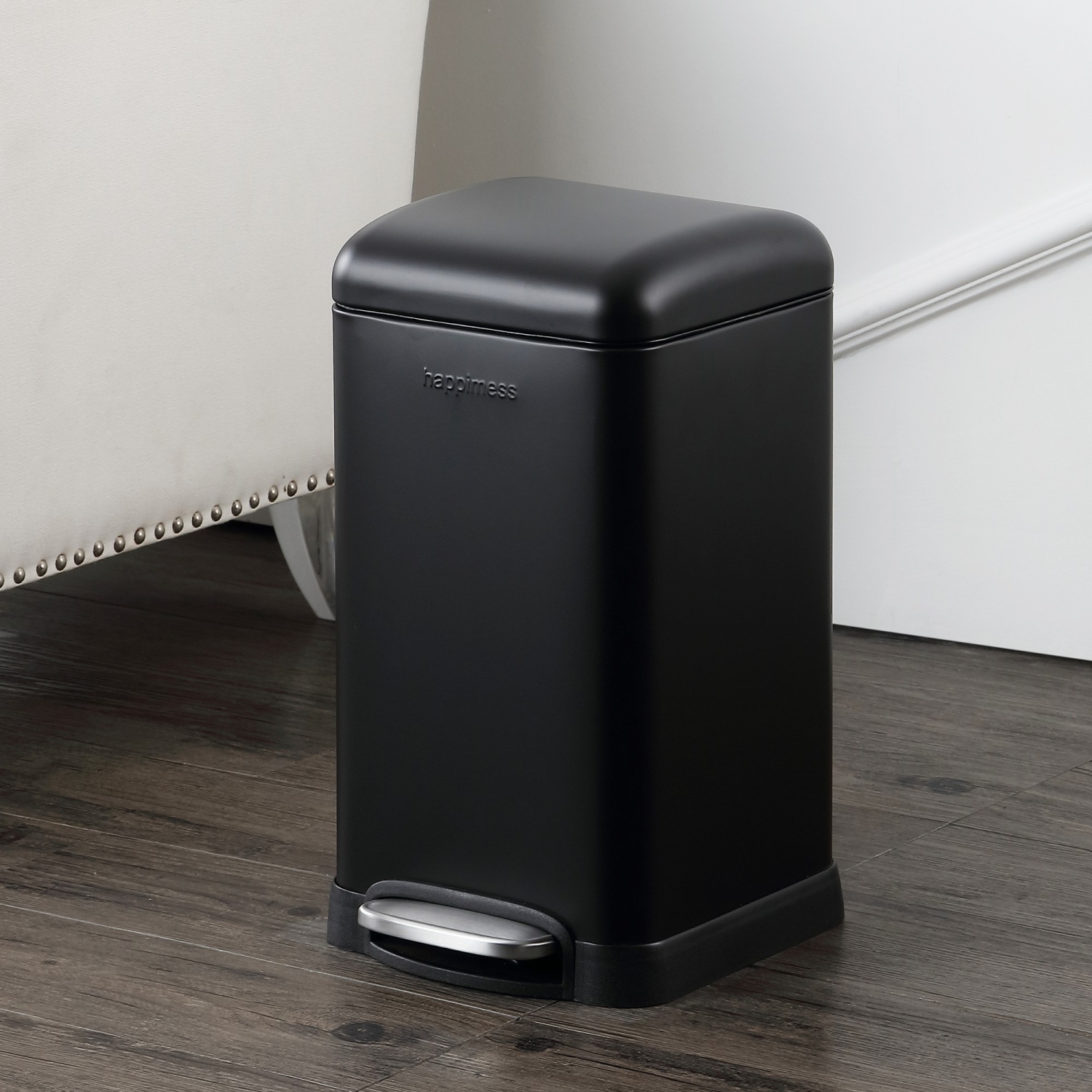Betty Retro Mini Step-Open Trash Can