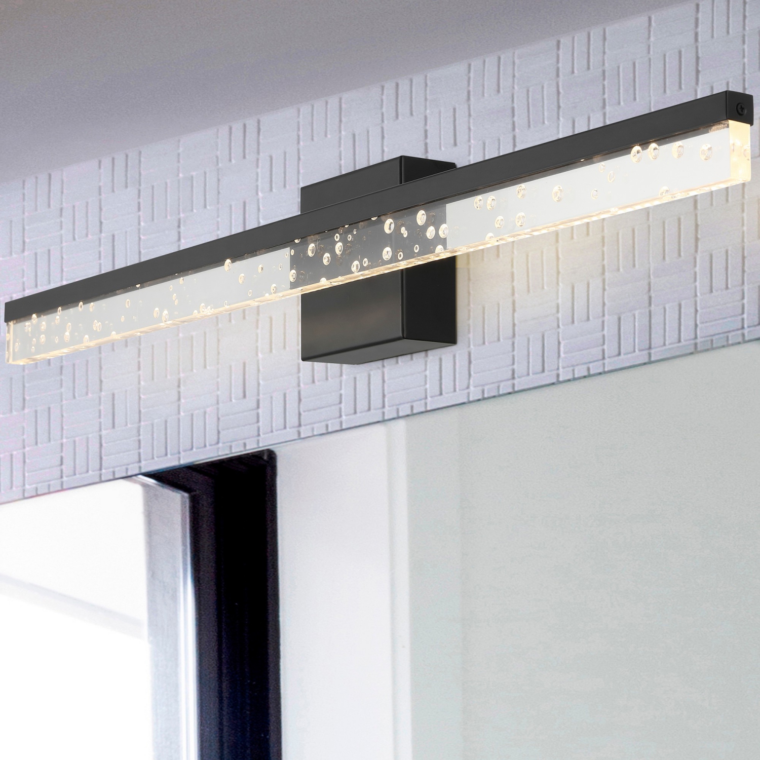 Lampe de salle de bain moderne à DEL en fer et en acrylique de style épépiné Mario