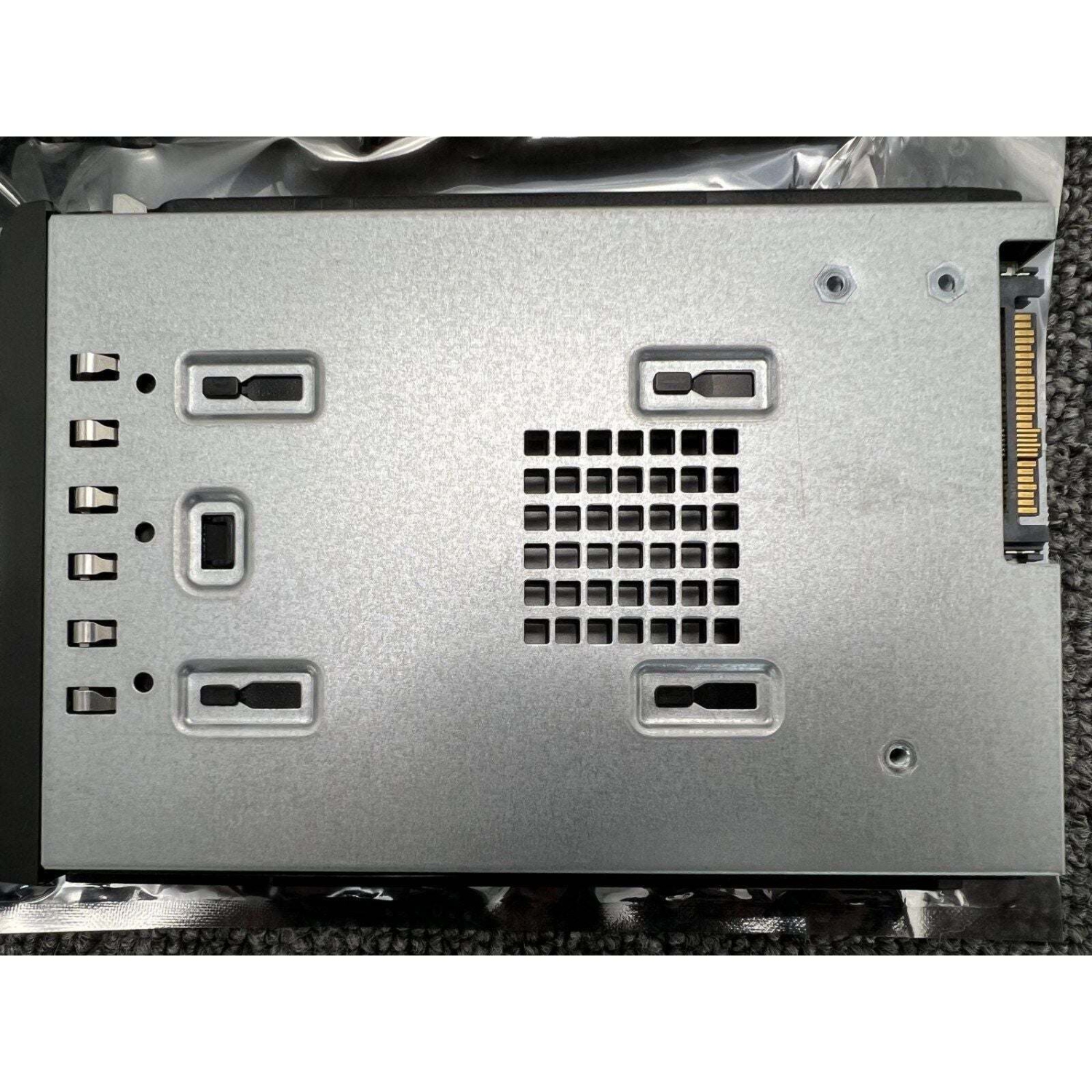 Dell – Module de baie flexible Dell Precision T5820, T7820, 7920&nbsp;M.2 à SAS, modèle 66XHV
