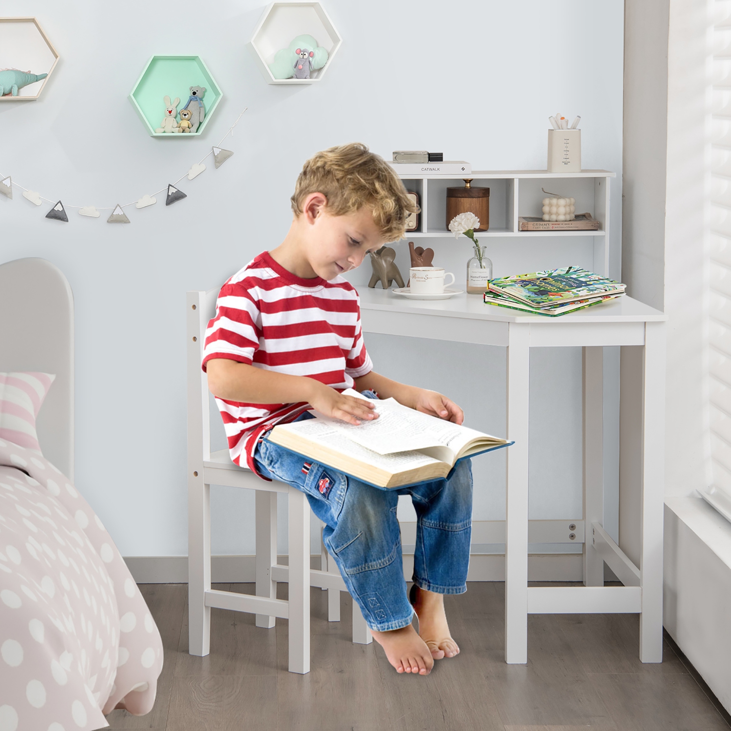 Bureau d'angle et chaise en bois pour enfants avec espace de rangement et étagère de Costway