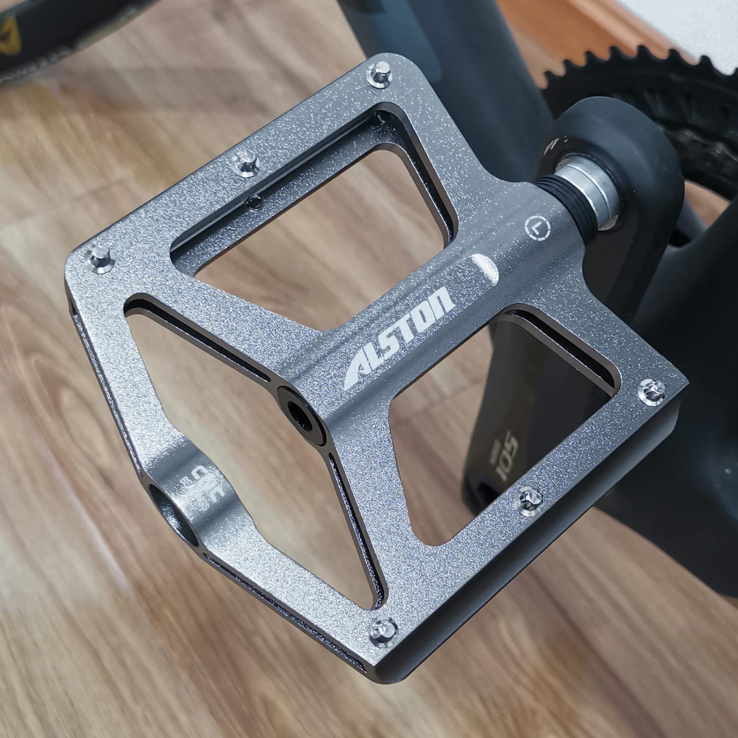 Road Bicycle MTB Aluminum Strong Pedal, Super Powerful CR-MO 9/16 Spindle 3 Pcs Ultra Sealed Bearings Face Off Pedals