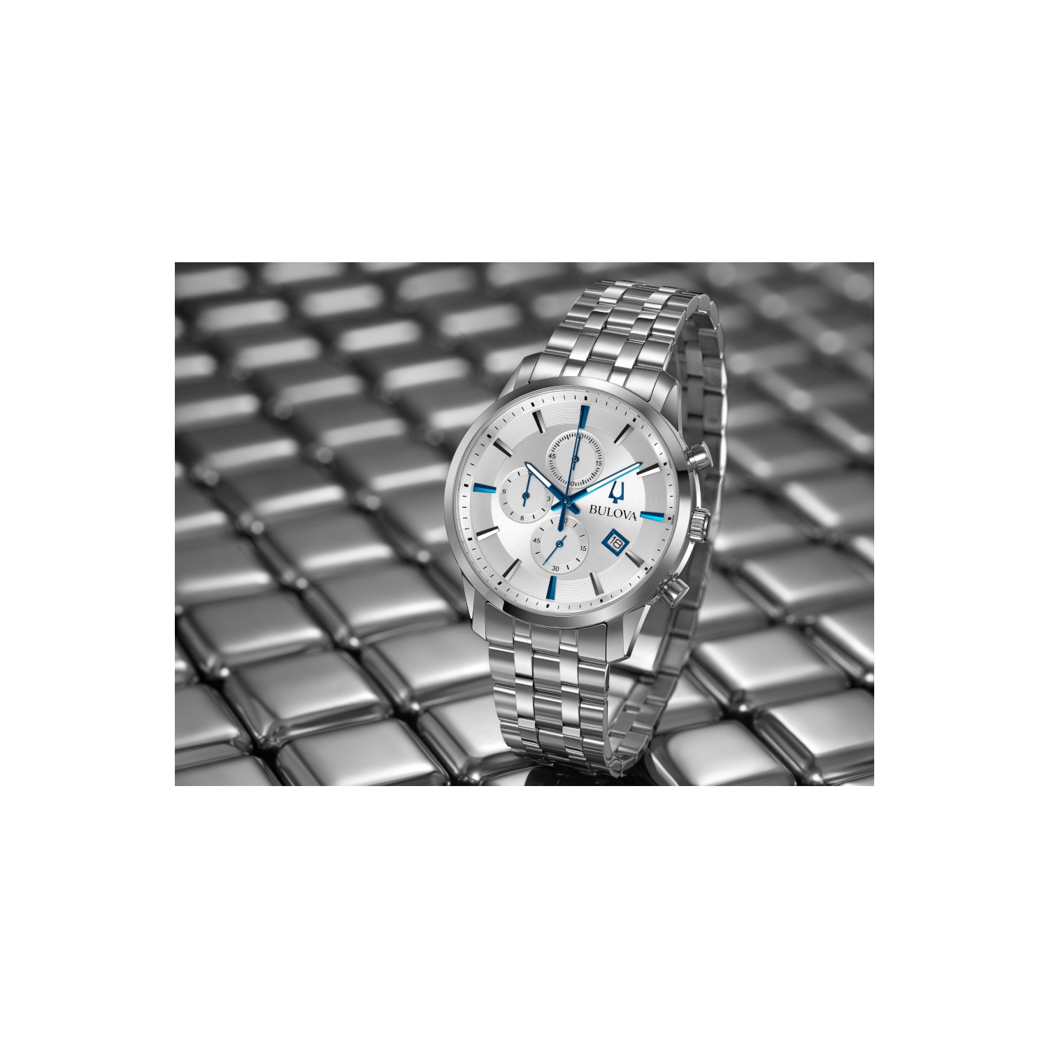 Montre à quartz hommes Sutton 41&nbsp;mm de Bulova avec boîtier et bracelet en inox argenté et cadran blanc argenté