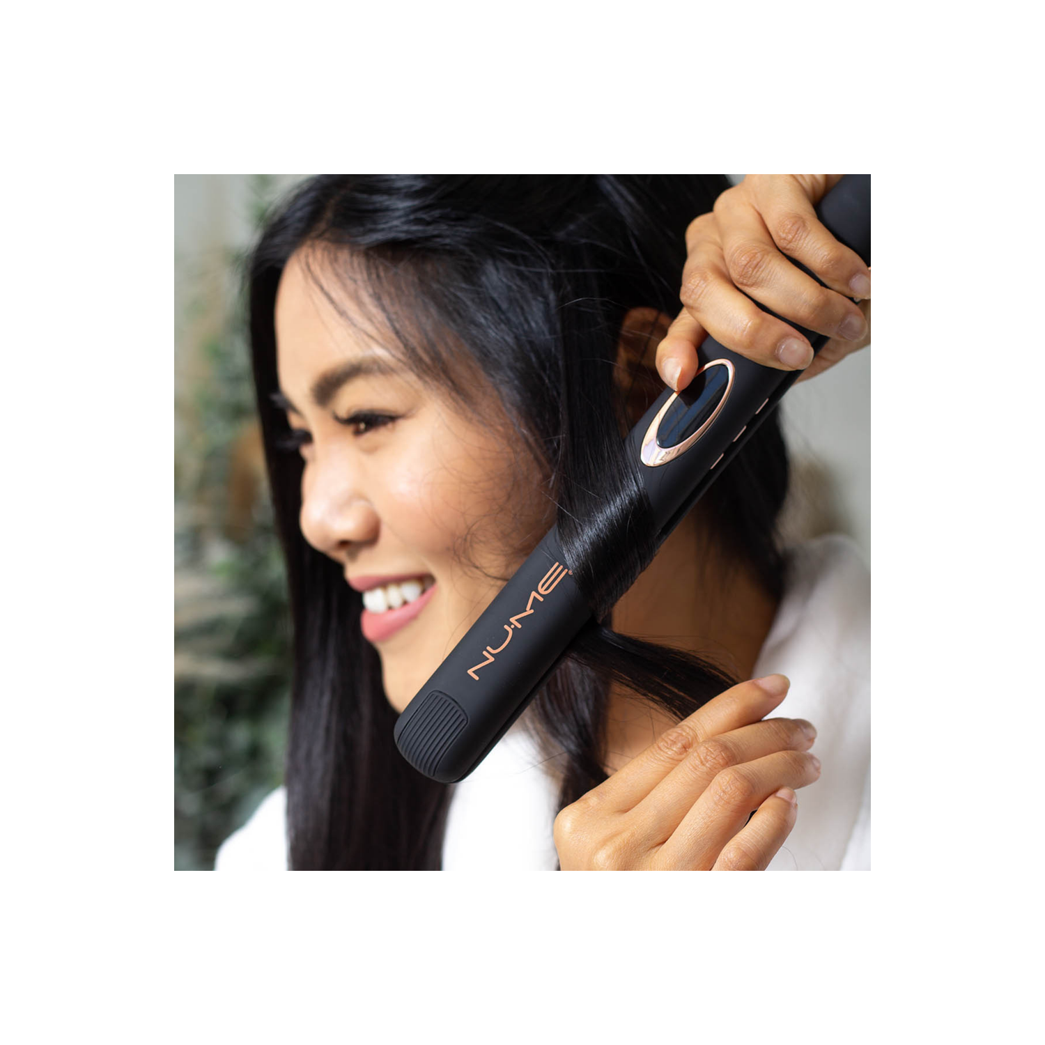 NuMe Megastar Flat Iron