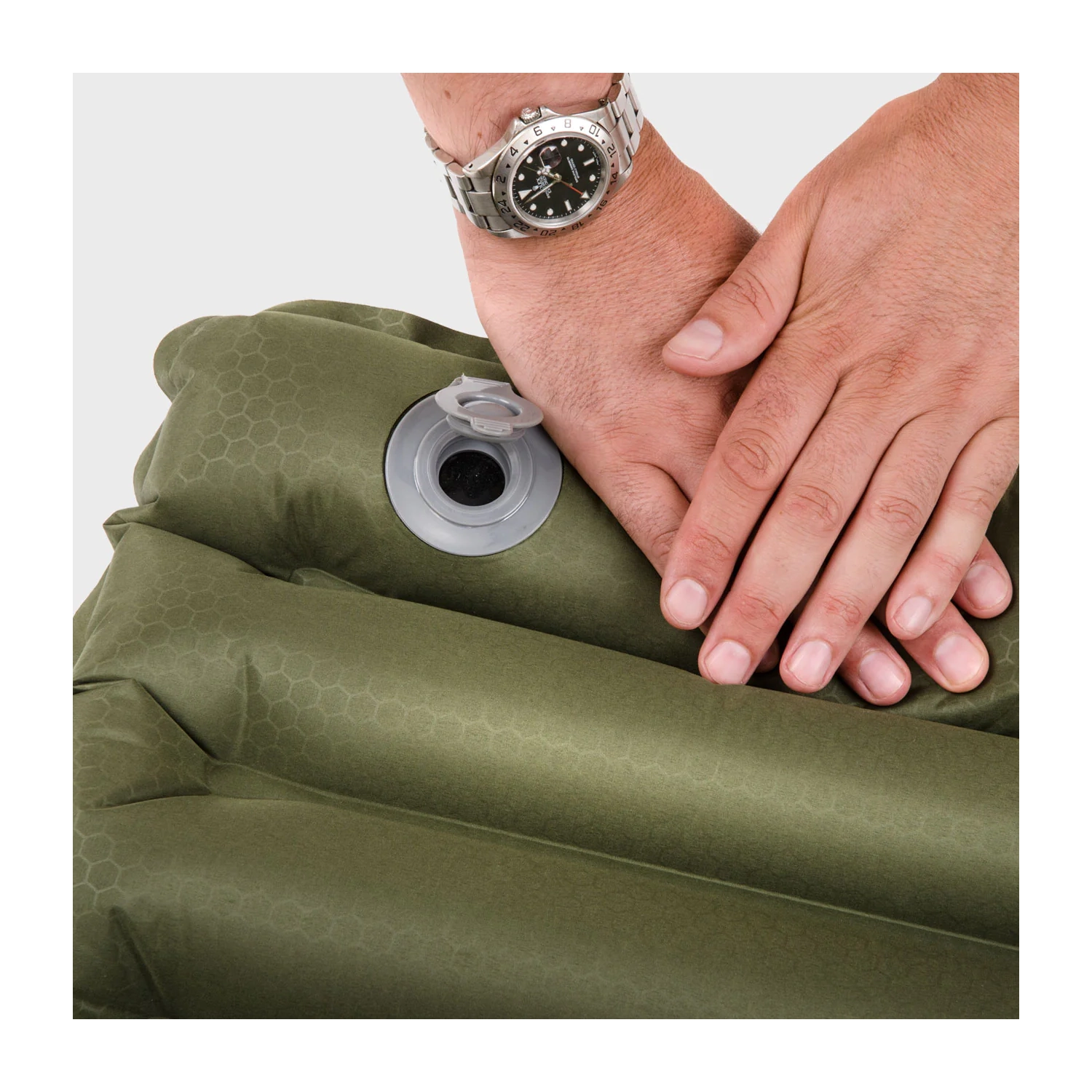 Tapis pneumatique Snugpak Basecamp Ops avec pompe à air intégrée au pied - Léger - Coyote