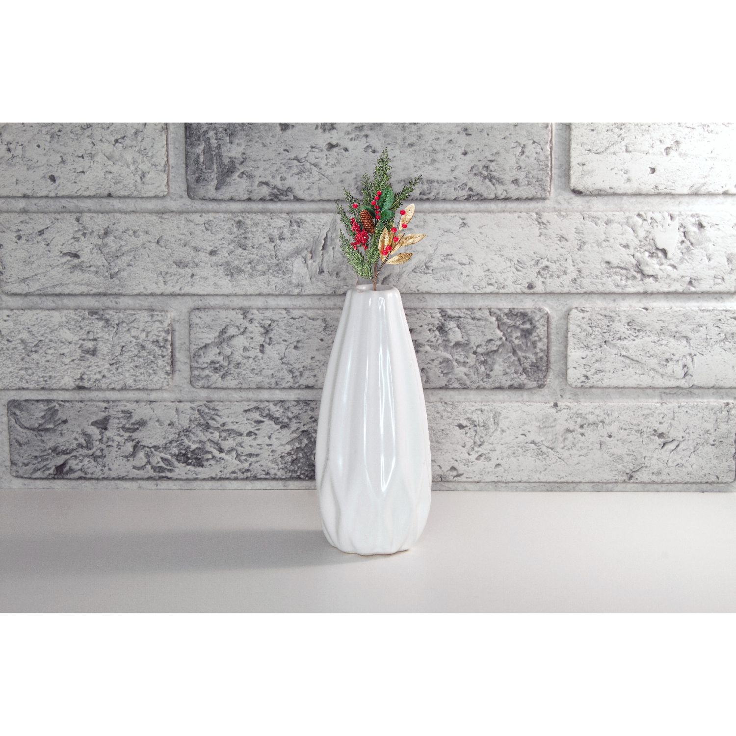 Maison Concepts Christmas Golden Leaves With Berries & Pine Spray - Set of 3