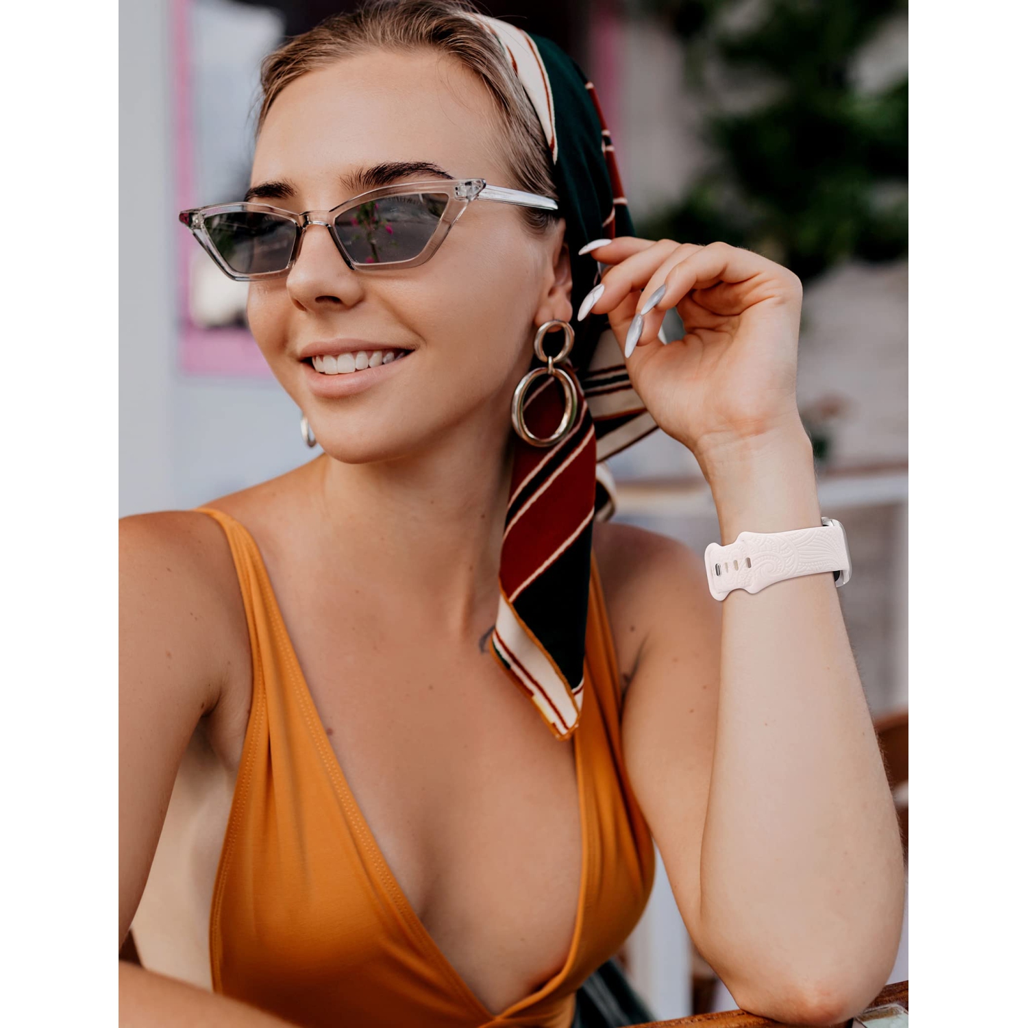 Paquet de 3 40&nbsp;mm bracelets compatibles avec le bracelet 41&nbsp;mm pour femmes en silicone souple et en fleur gravé au laser pour iWatch Series