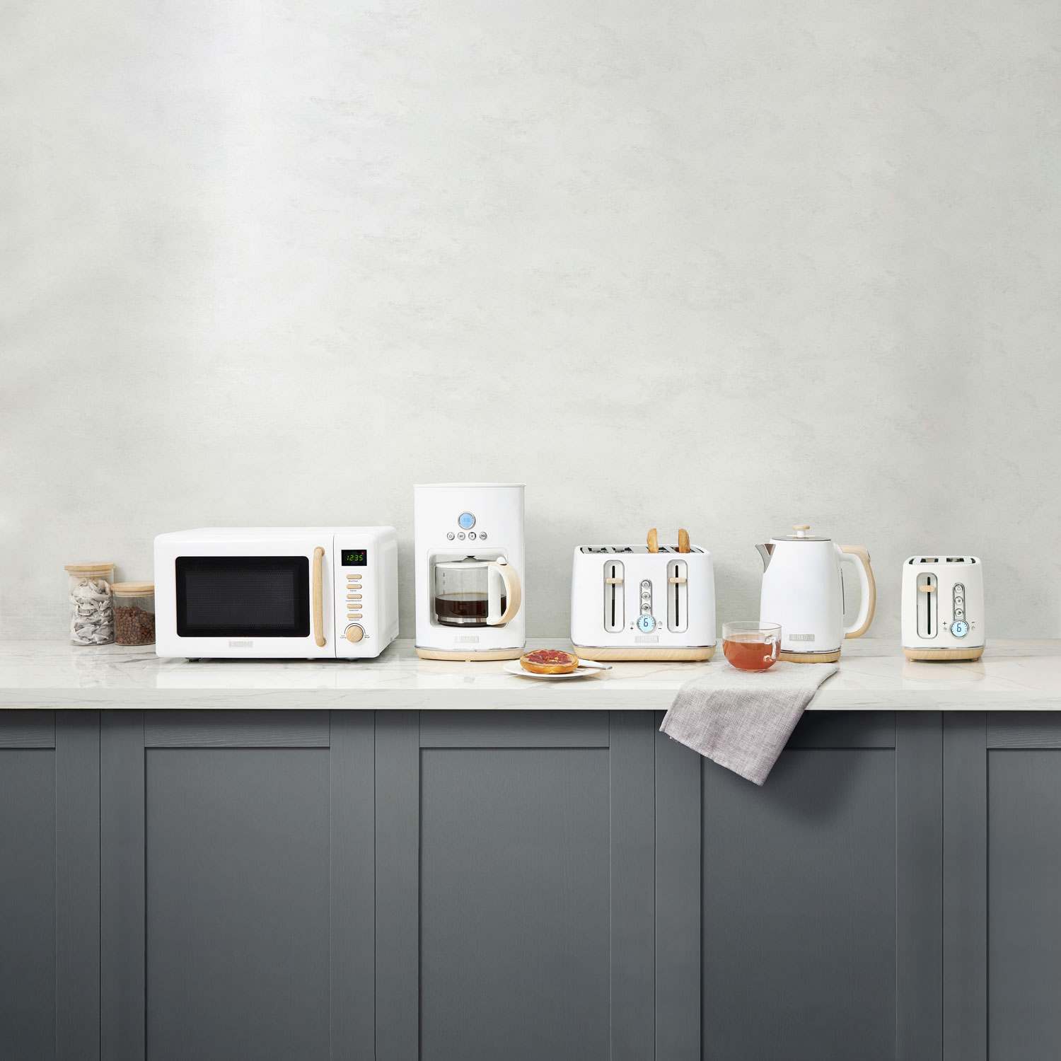 Haden Dorchester Toaster - 4-Slice - Matte White