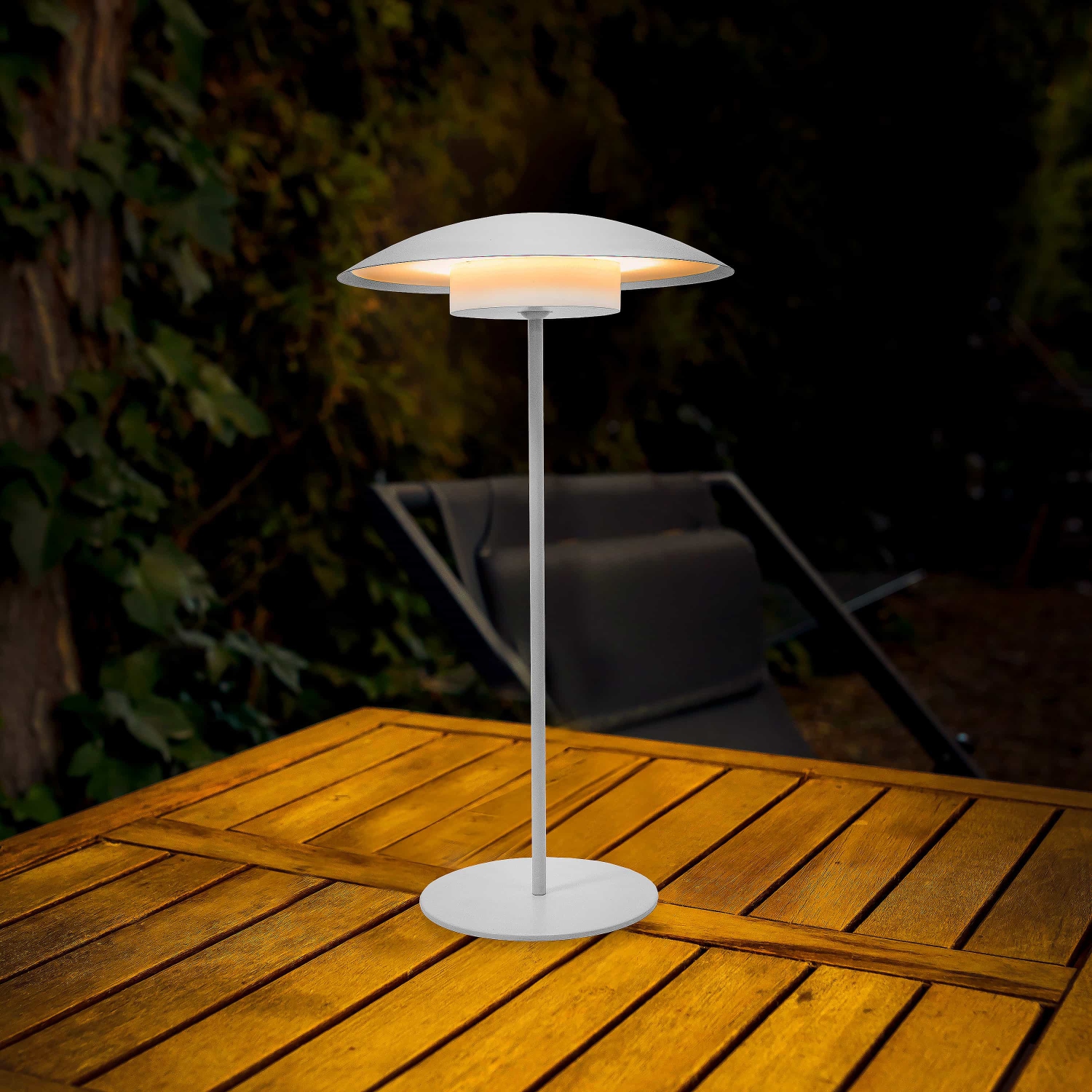 Newgarden Sardinia 40 Portable LED Table Lamp, White