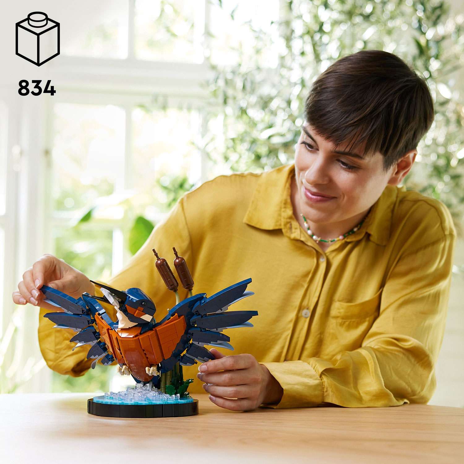 LEGO Icons: L'oiseau martin-pêcheur - 834 pièces