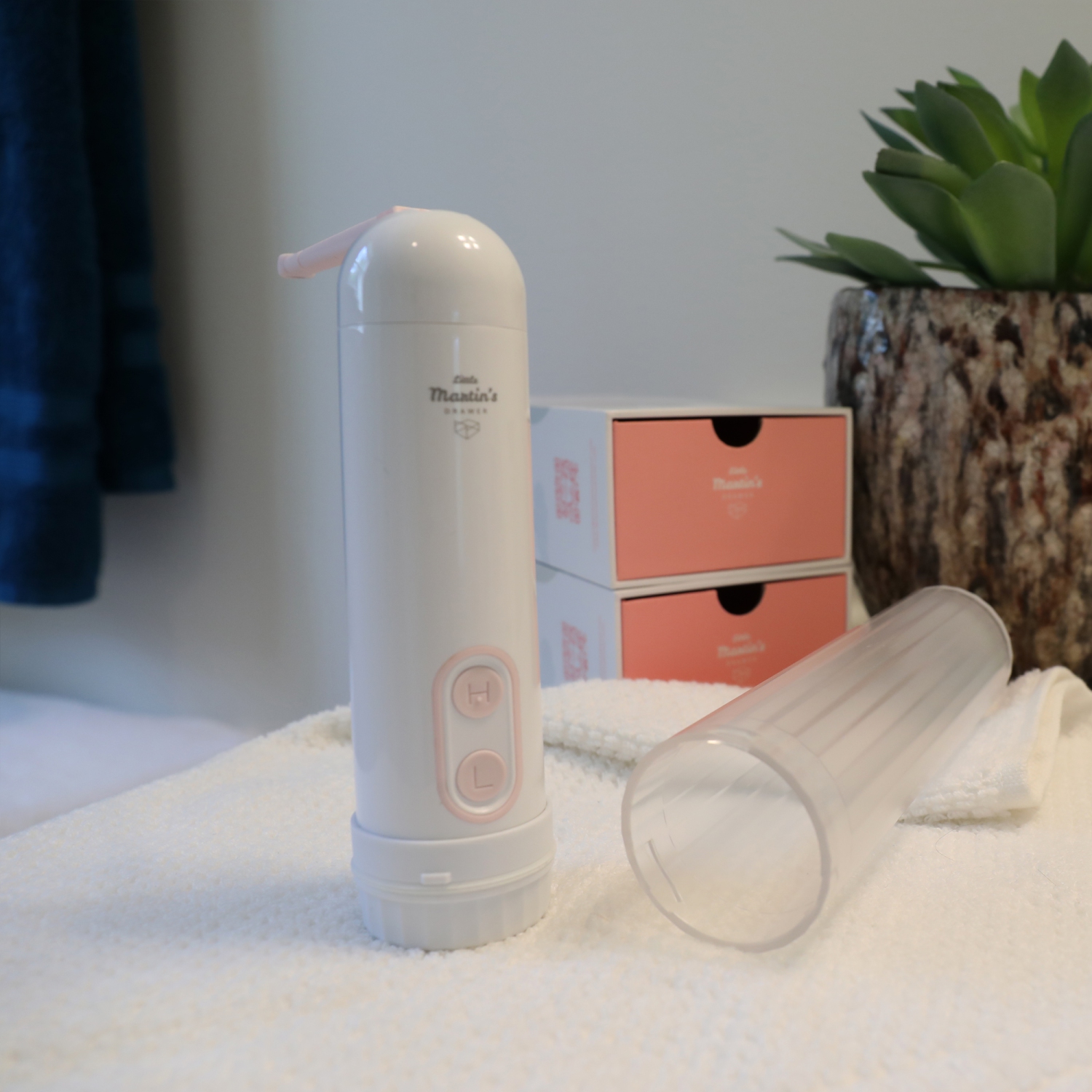 Little Martin's Portable Electric Travel Bidet