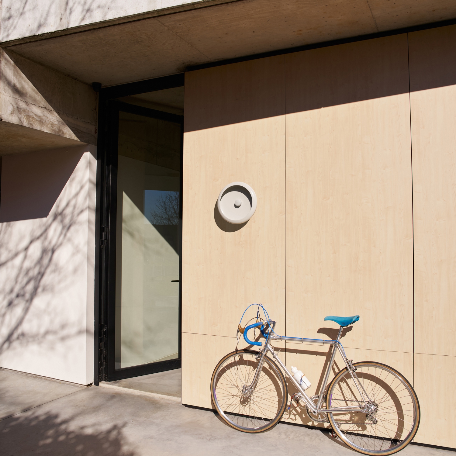 Fatboy Oloha Portable & Wireless LED Lamp, Large, Desert