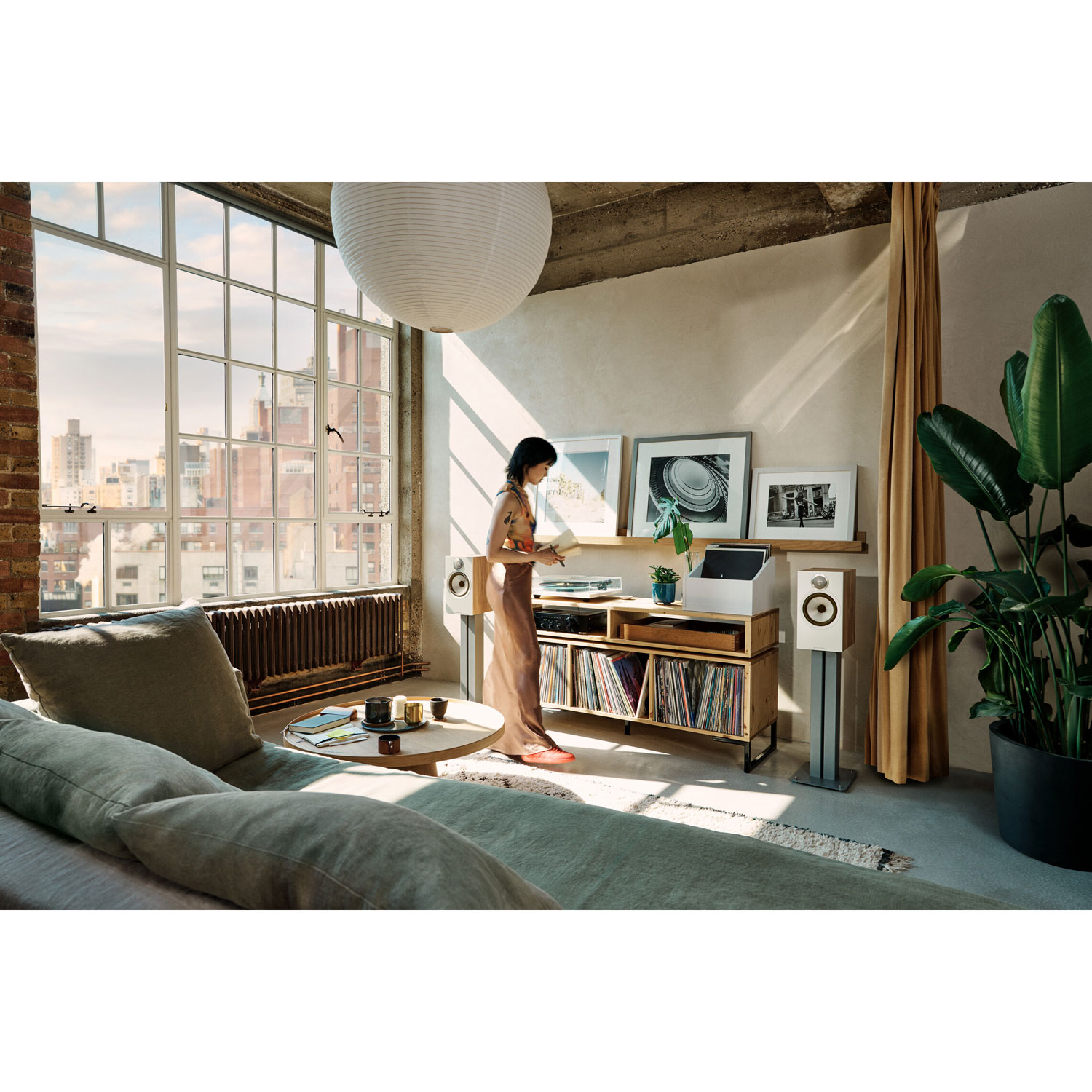 Bowers & Wilkins 606 S3 Bookshelf Speaker - Pair - White