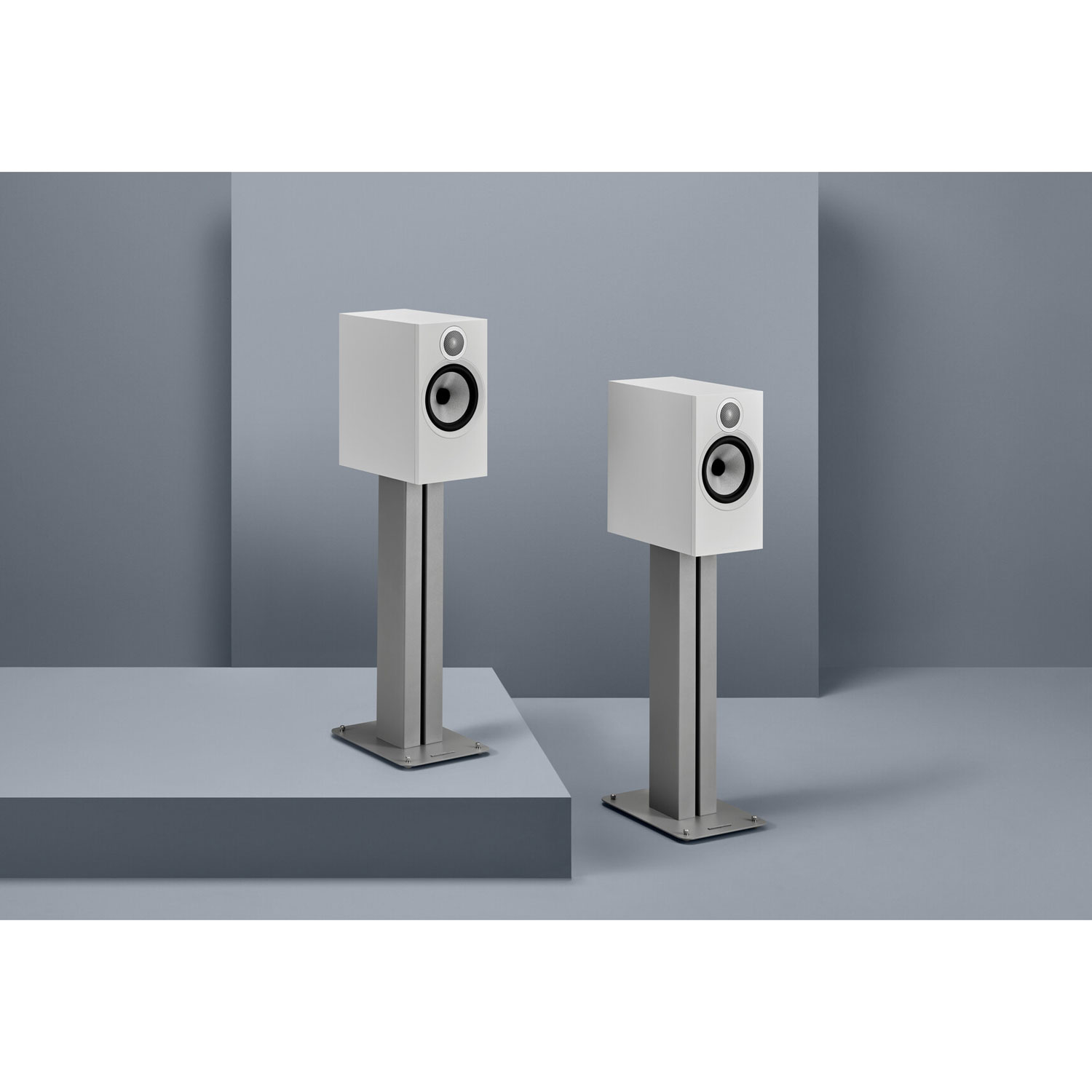 Bowers & Wilkins 606 S3 Bookshelf Speaker - Pair - White