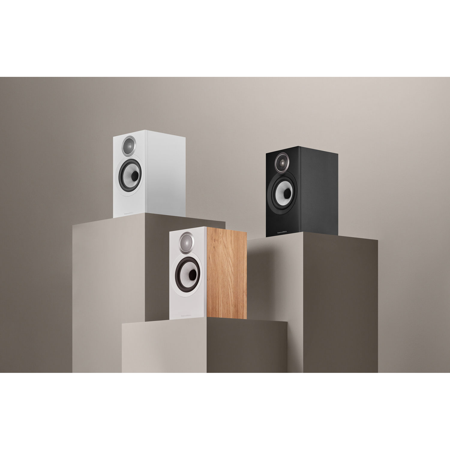 Bowers & Wilkins 607 S3 Bookshelf Speaker - Pair - White