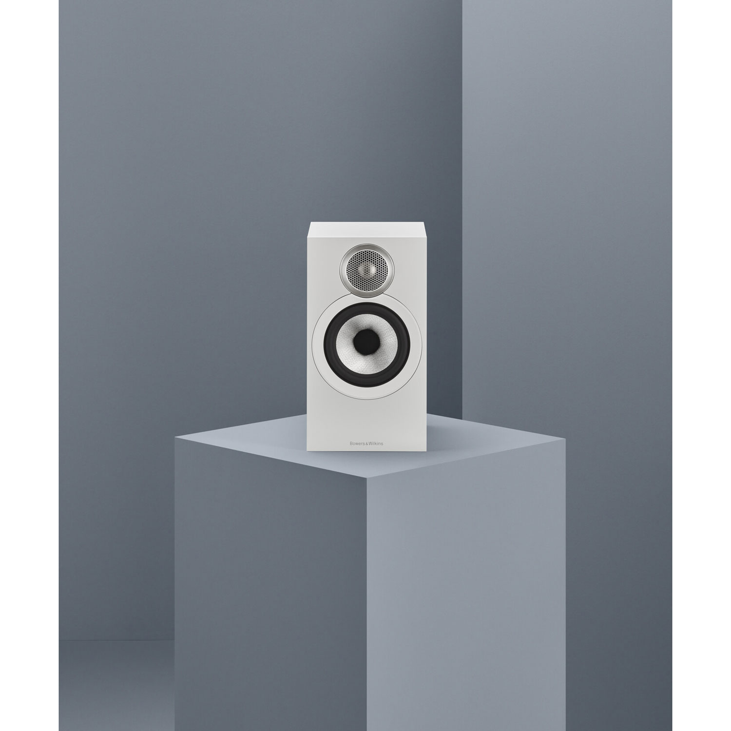 Bowers & Wilkins 607 S3 Bookshelf Speaker - Pair - White