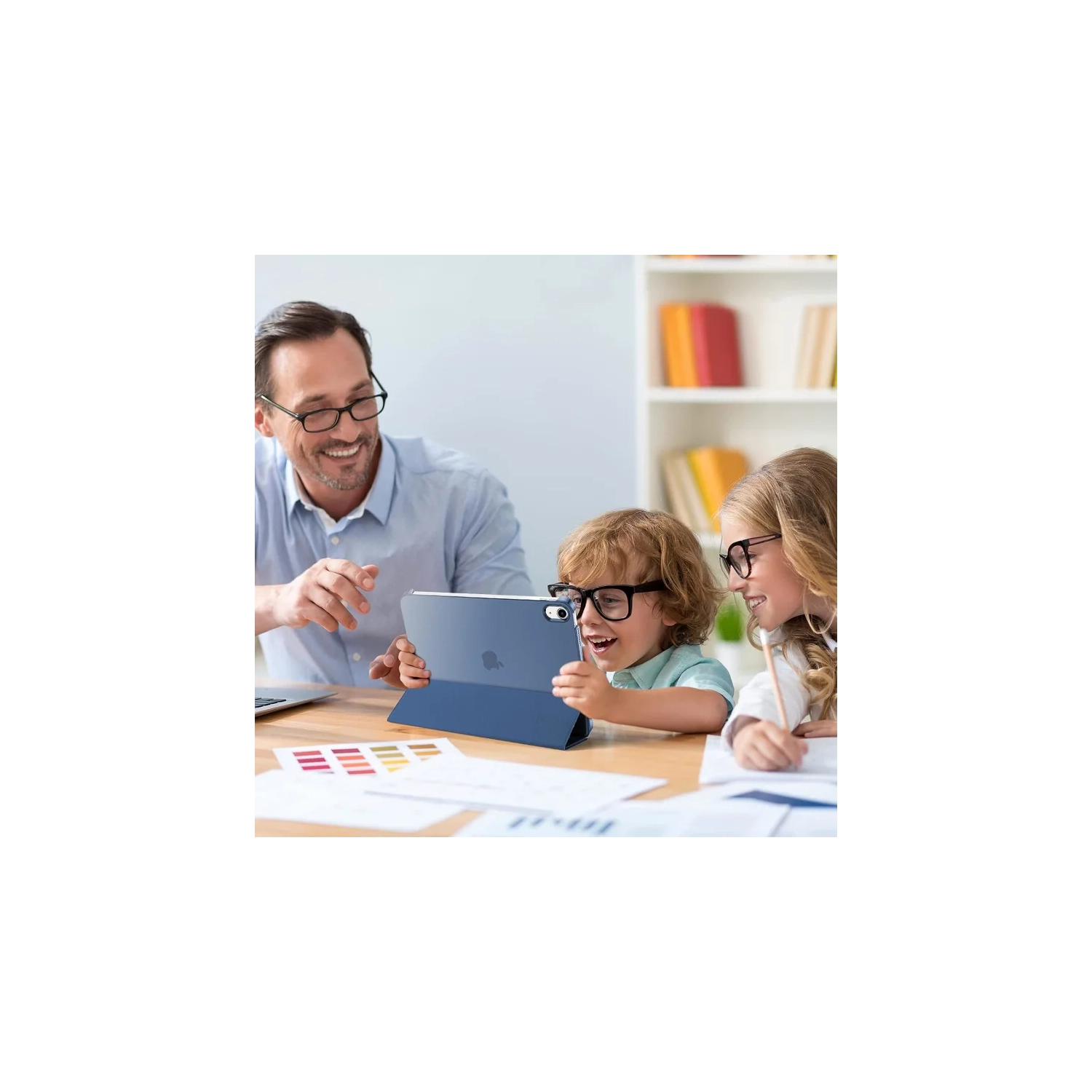 iPad iPad 11th Generation 2025 , 10th Generation 10.9-inch Case - Smart Folio Cover (2022) - Navy