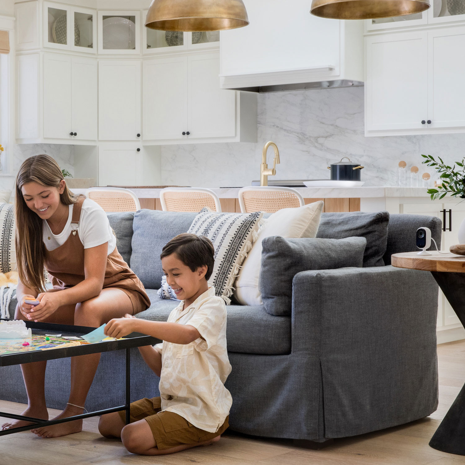 Caméra de surveillance d'intérieur avec fil HD Essential d'Arlo - Blanc - Exclusivité de Best Buy