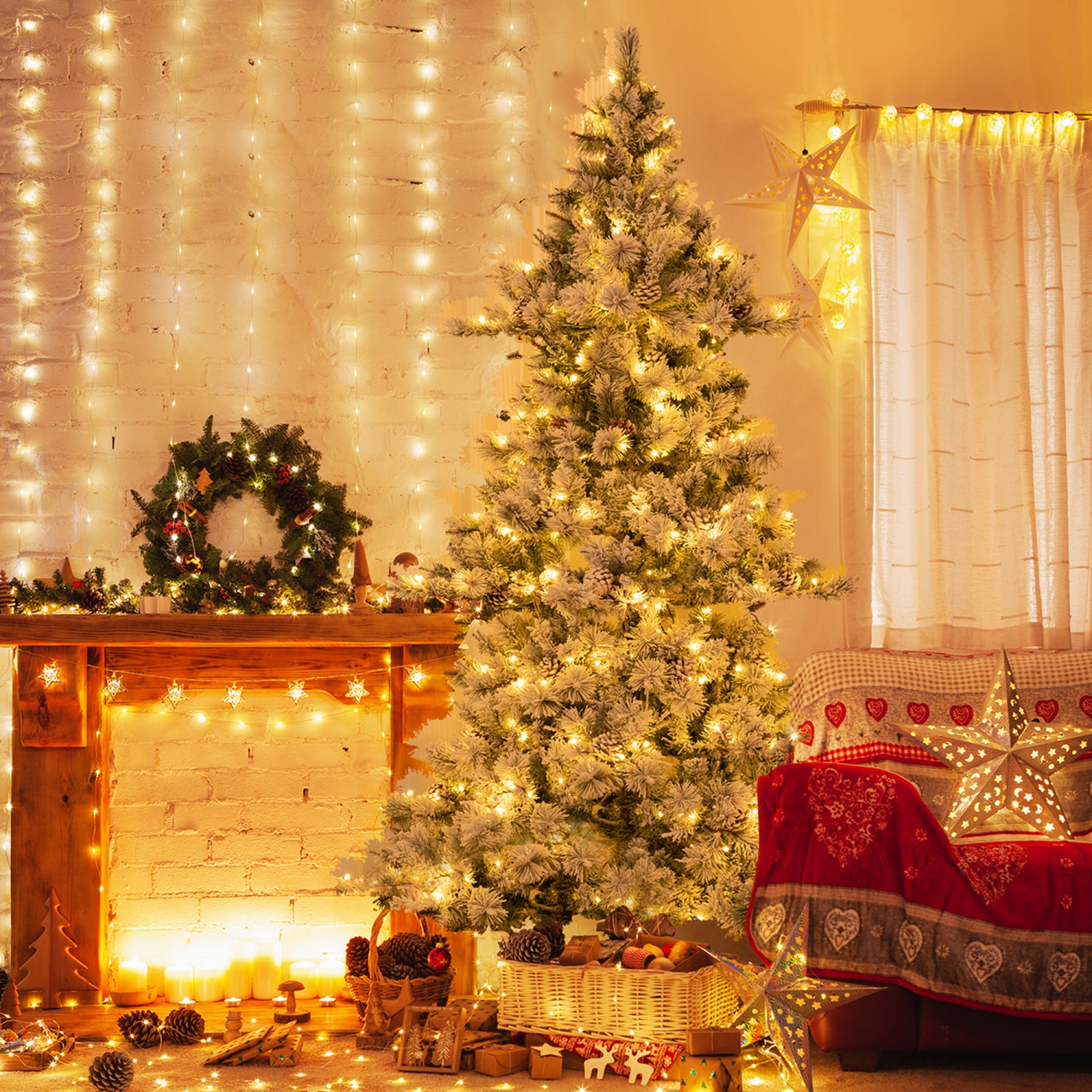 Décoration de Noël floquée de 7 pi avec 420 lumières à DEL et 1057 embouts de Costway